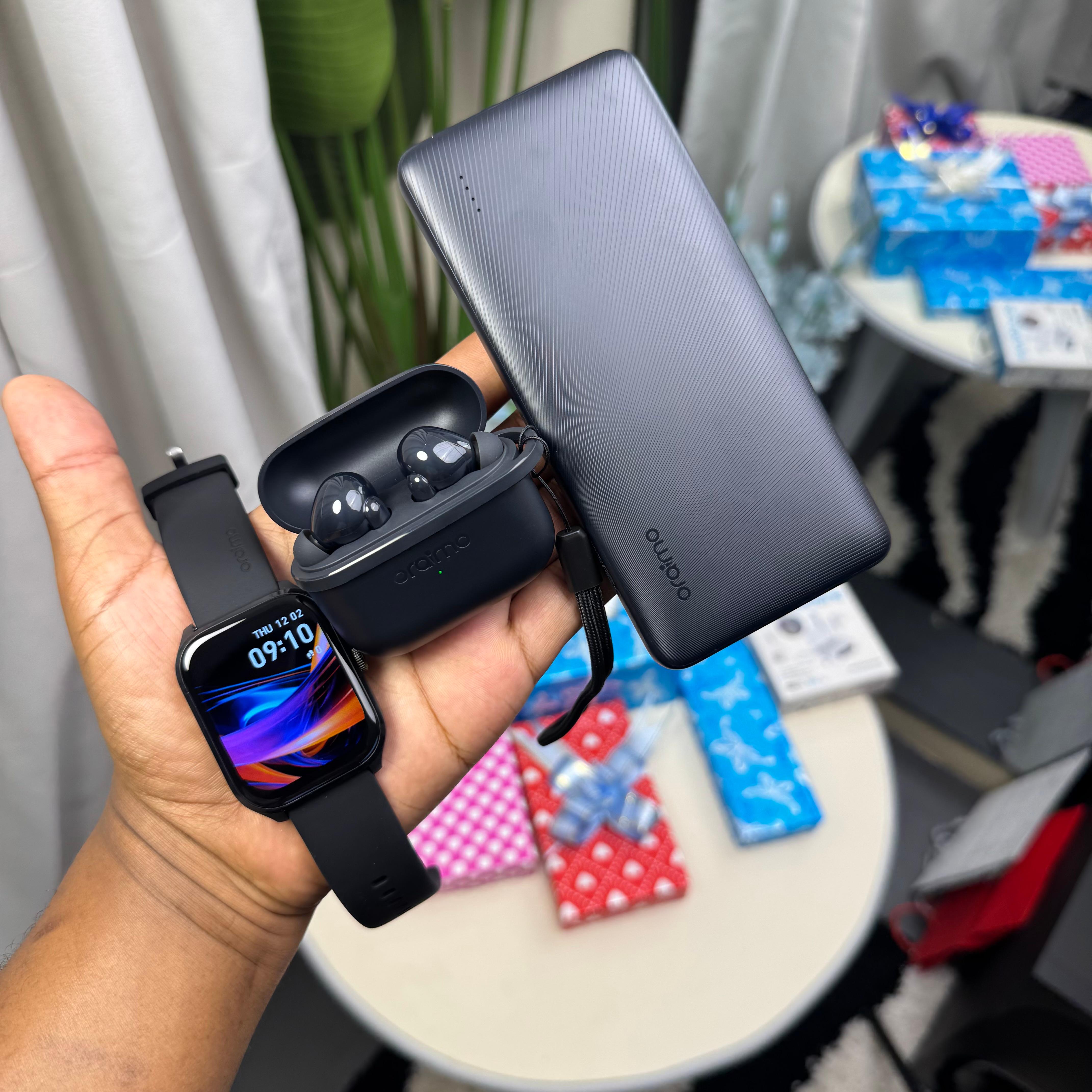 Oraimo Affordable Gift Package (Watch+Pods+Powerbank) image 3