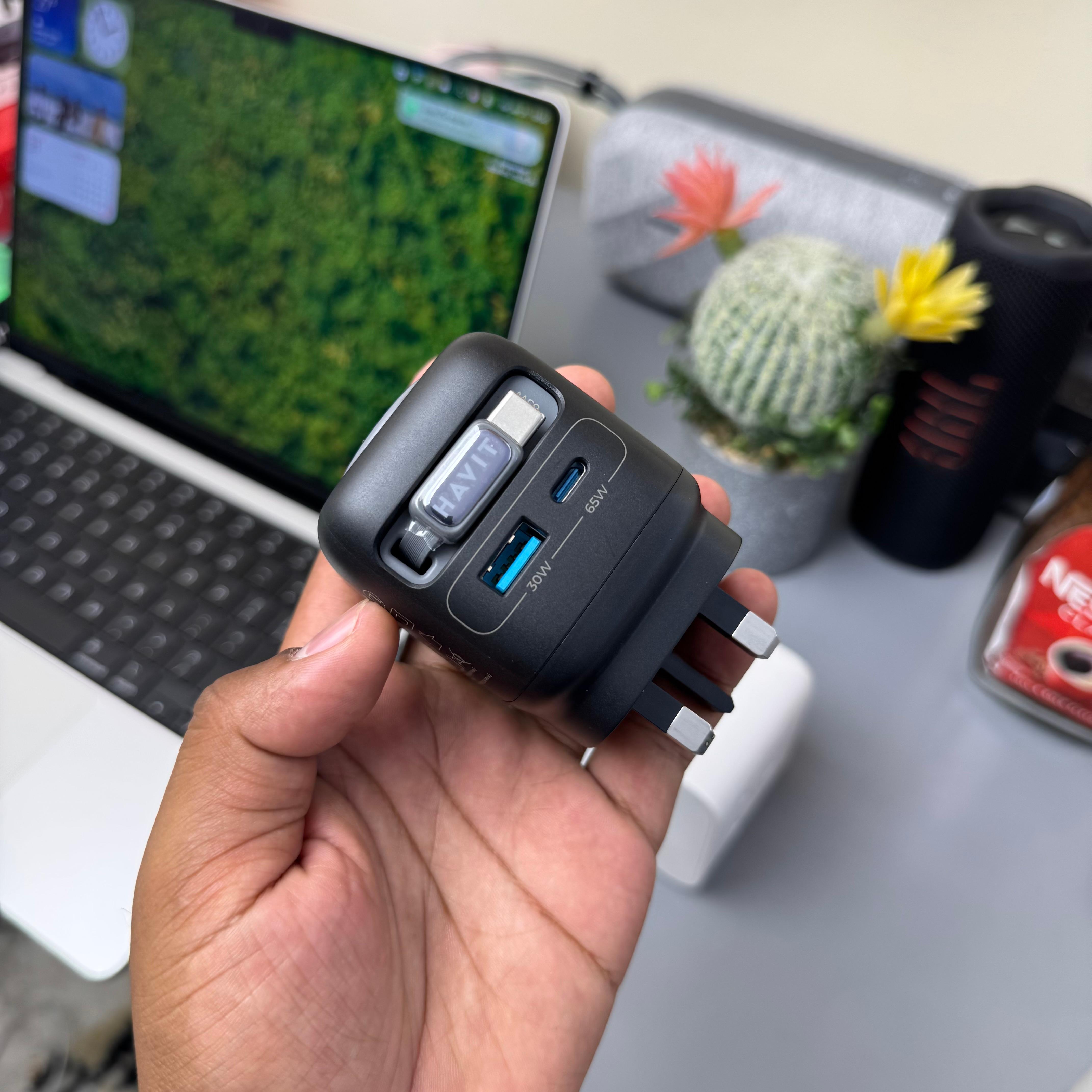 Havit UC252 65W GaN Travel Charger with Stretch Cable and Watch Charger image 2