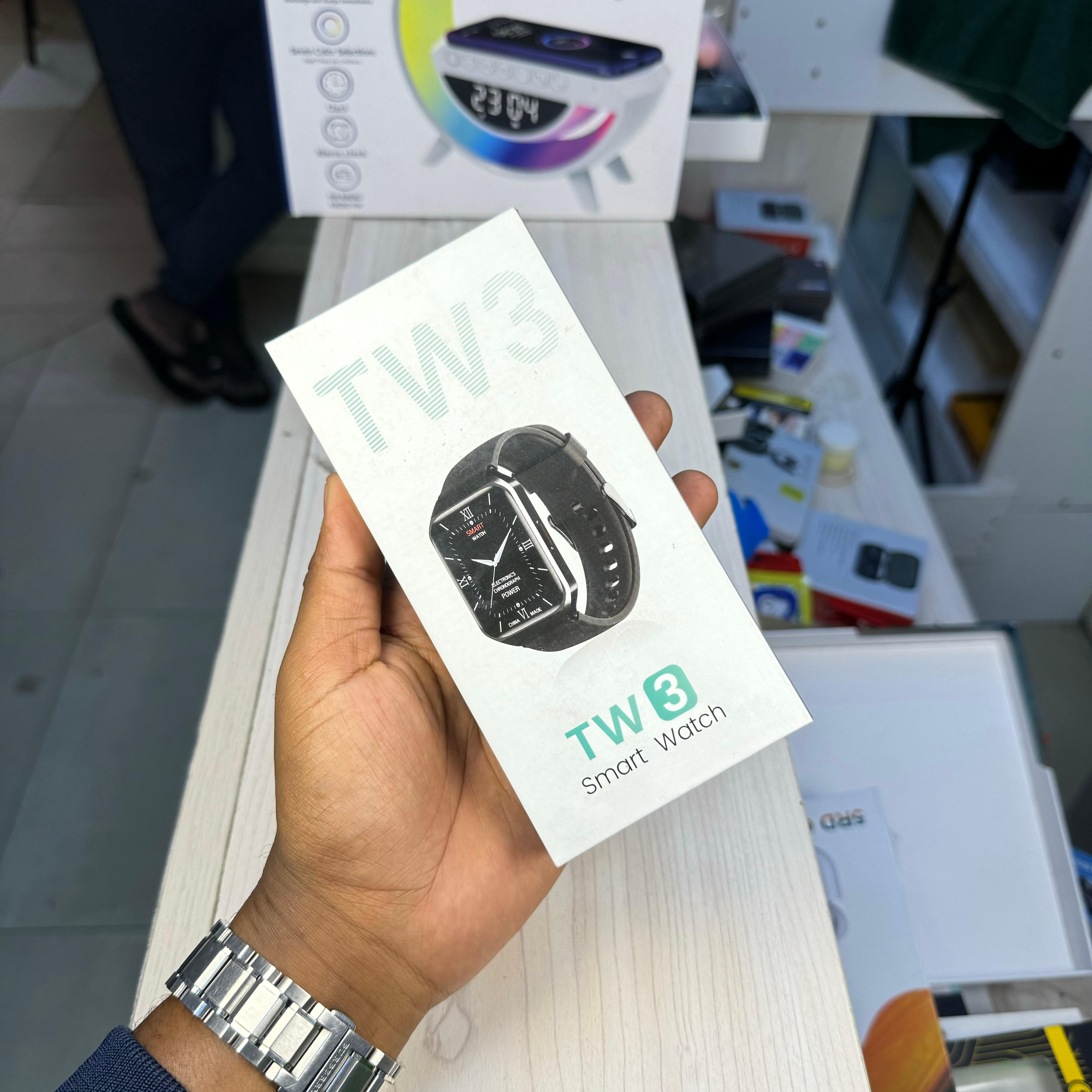 Tw3 Classic Smartwatch image 4