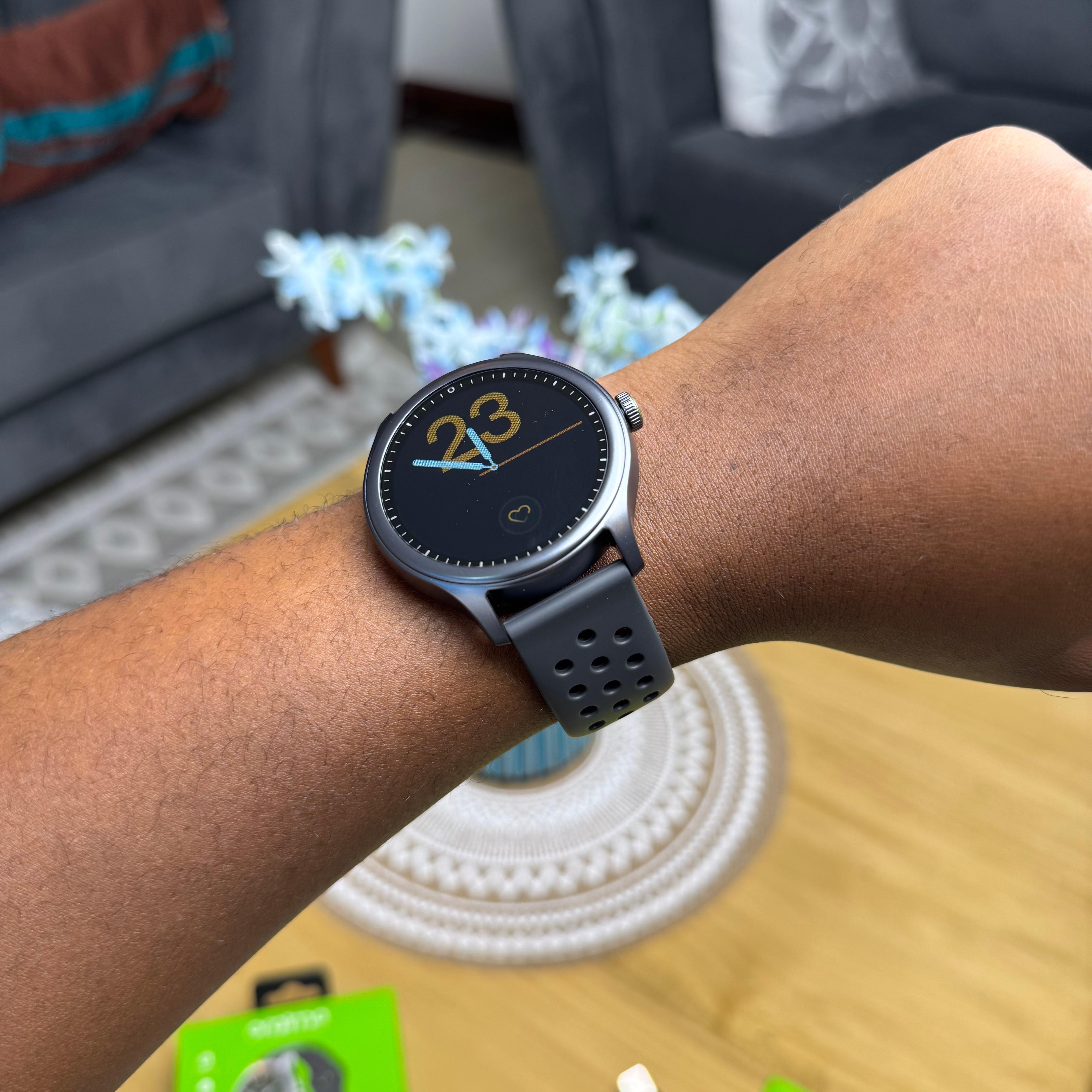 Oraimo Watch 6R Round Display Smartwatch image 4