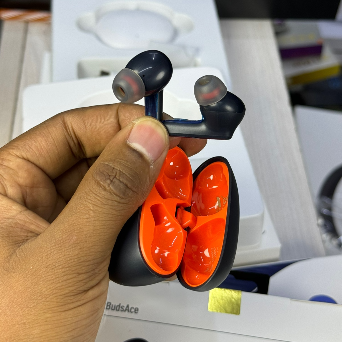 Itel Buds Ace (King of Bass) image 3