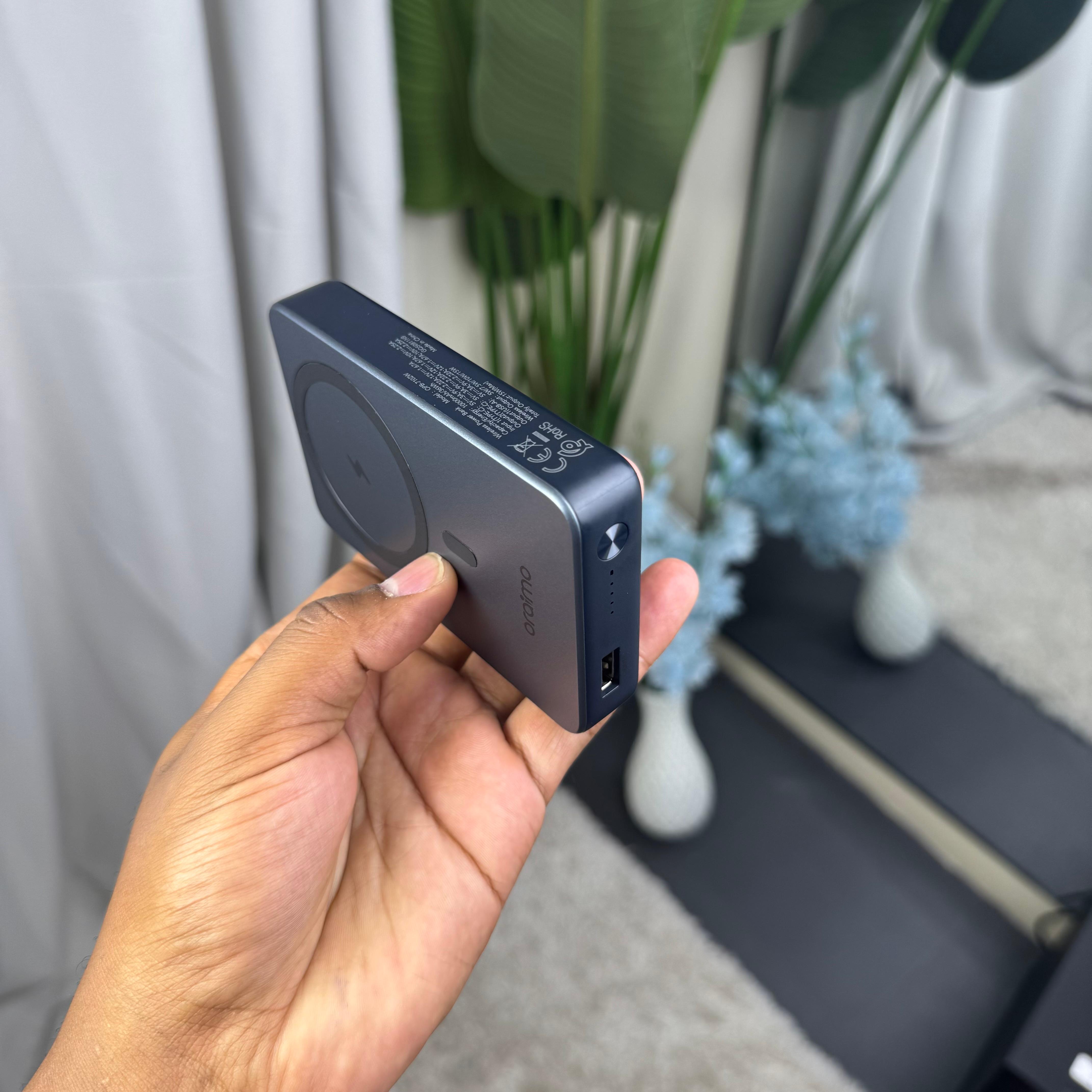 Oraimo Magpower 15 (10000mAh) Magnetic Wireless Powerbank with Fast Wired Charging image 6