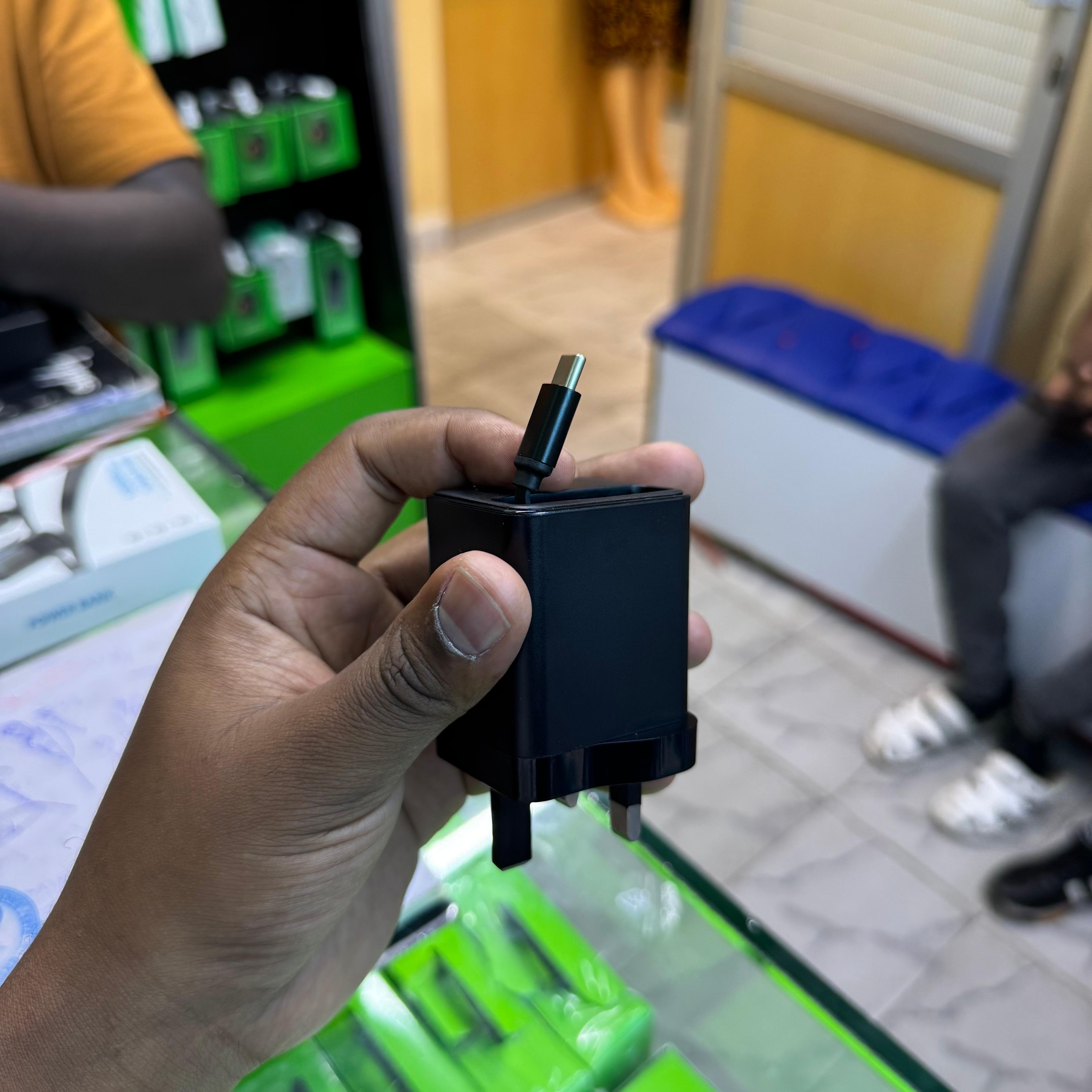 Utarudi 22.5 Adapter with Retractable Type C Cable image 4