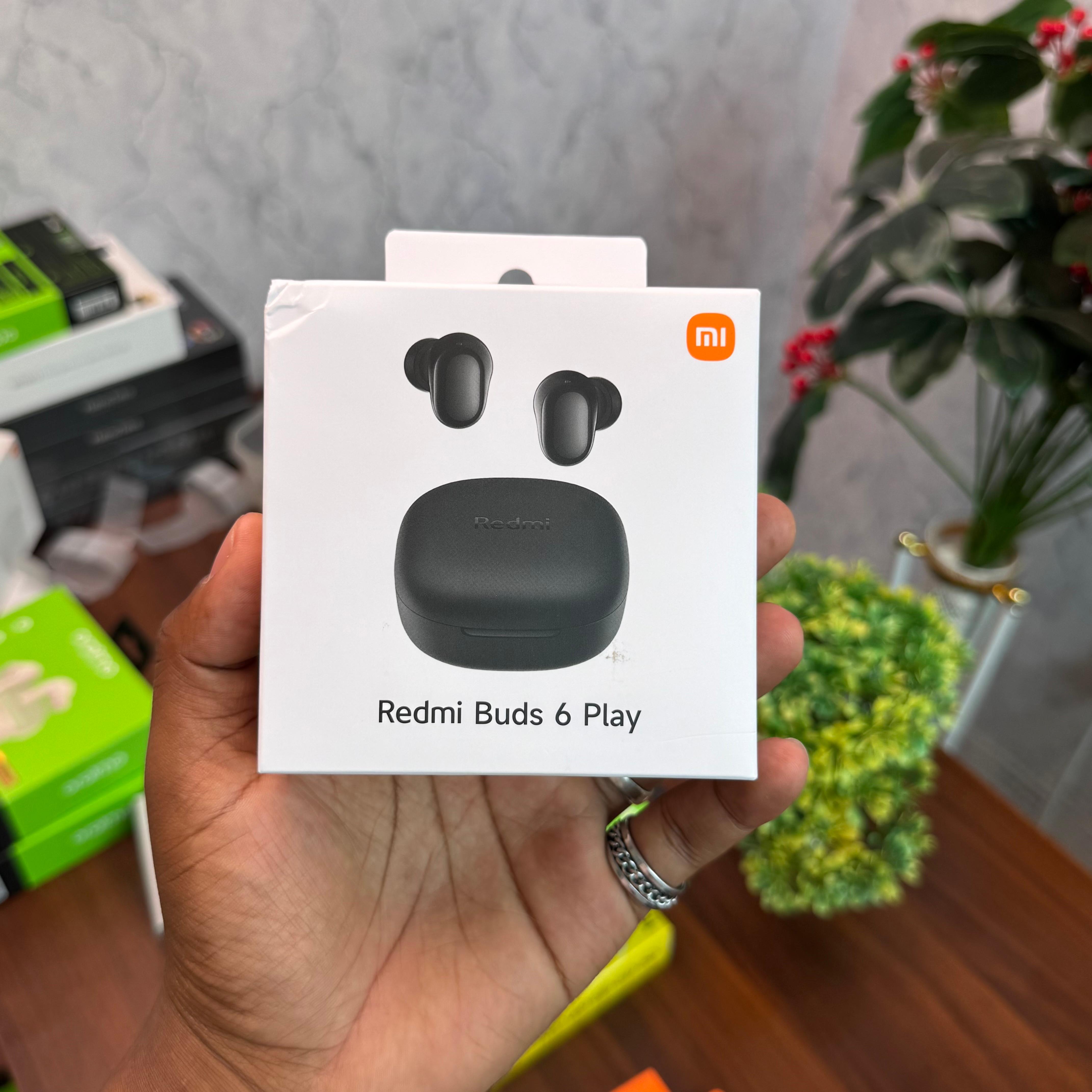 Redmi Buds 6 Play Small Earbuds image 8