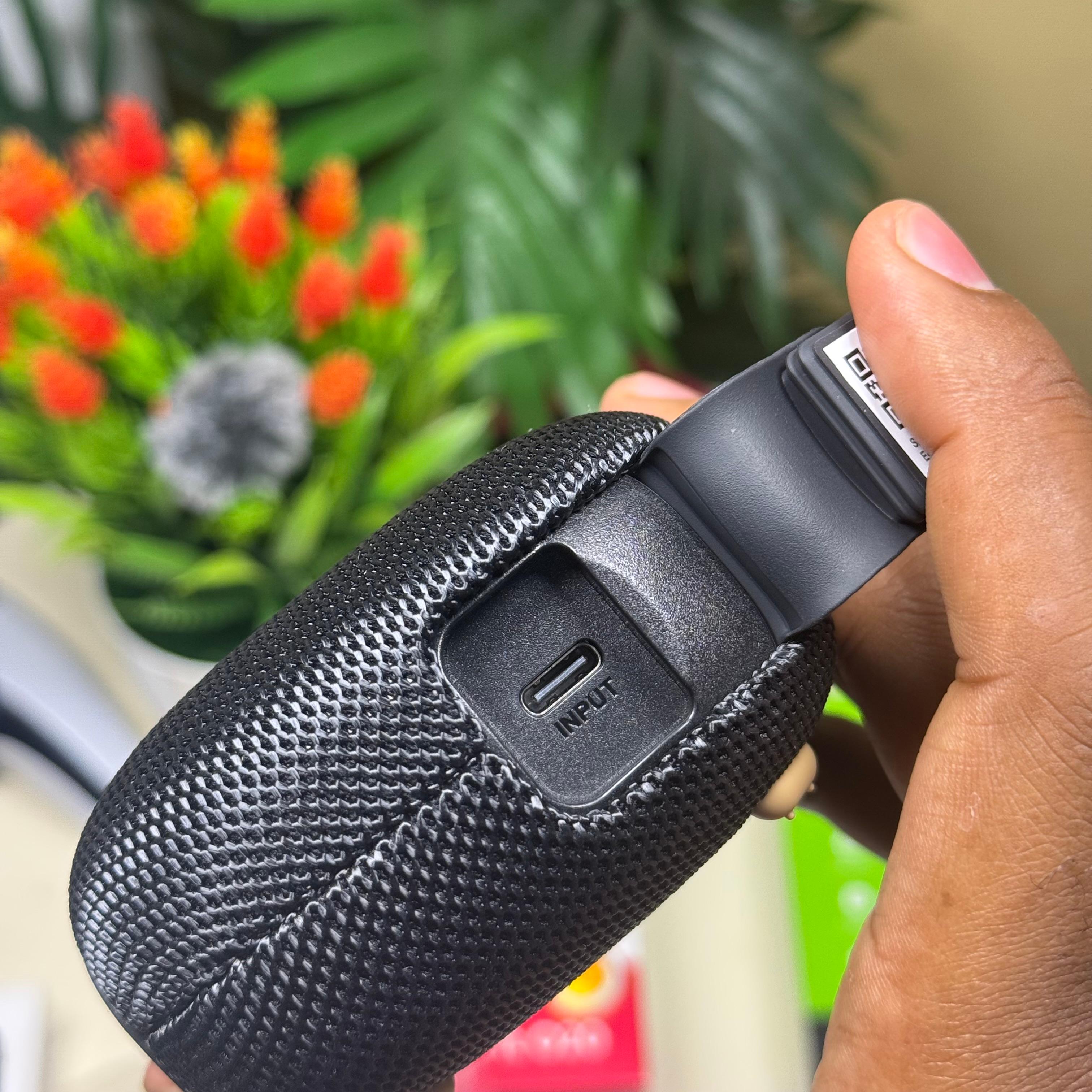 Soundcore Select 4 Go Portable Bluetooth Speaker image 3