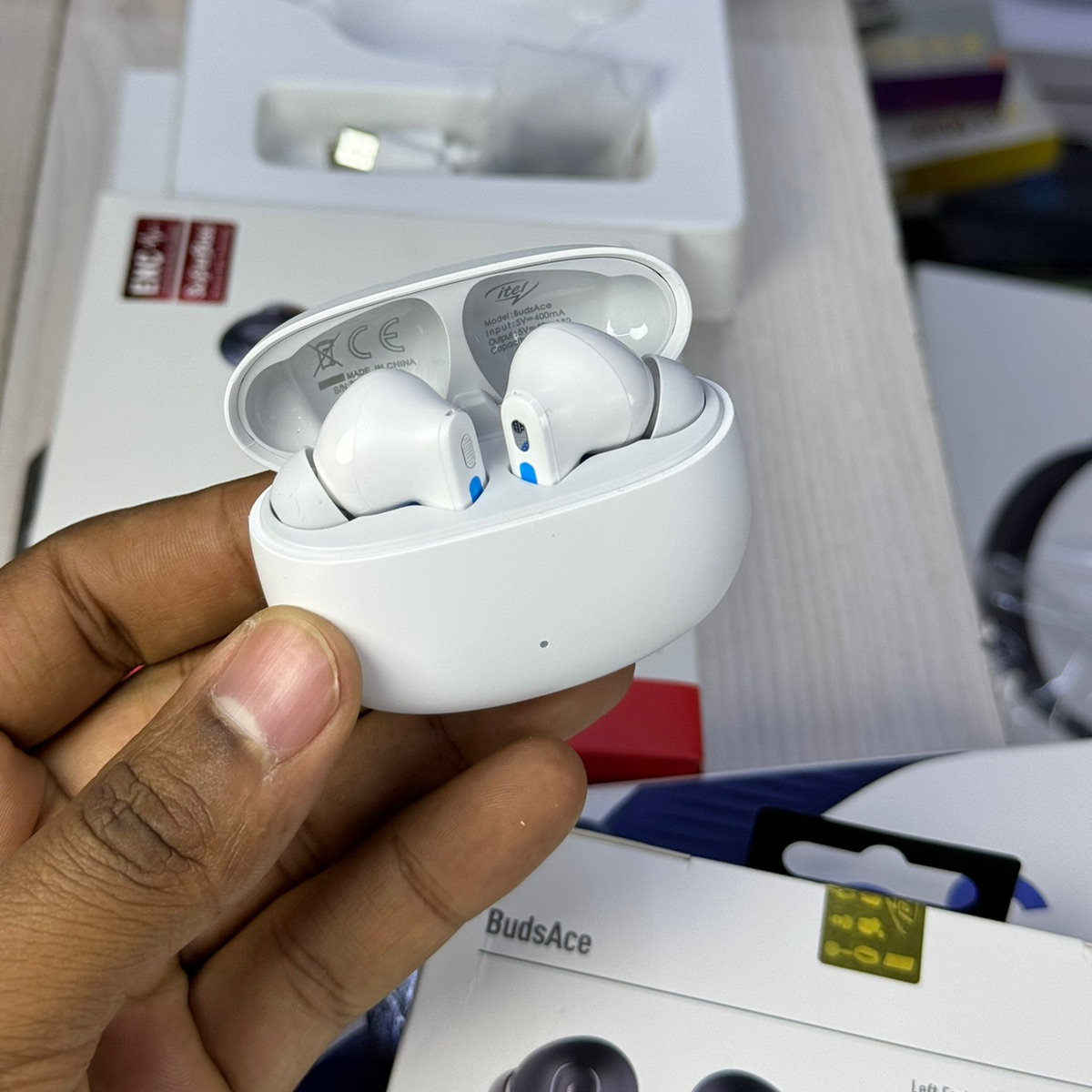 Itel Buds Ace (King of Bass) image 2