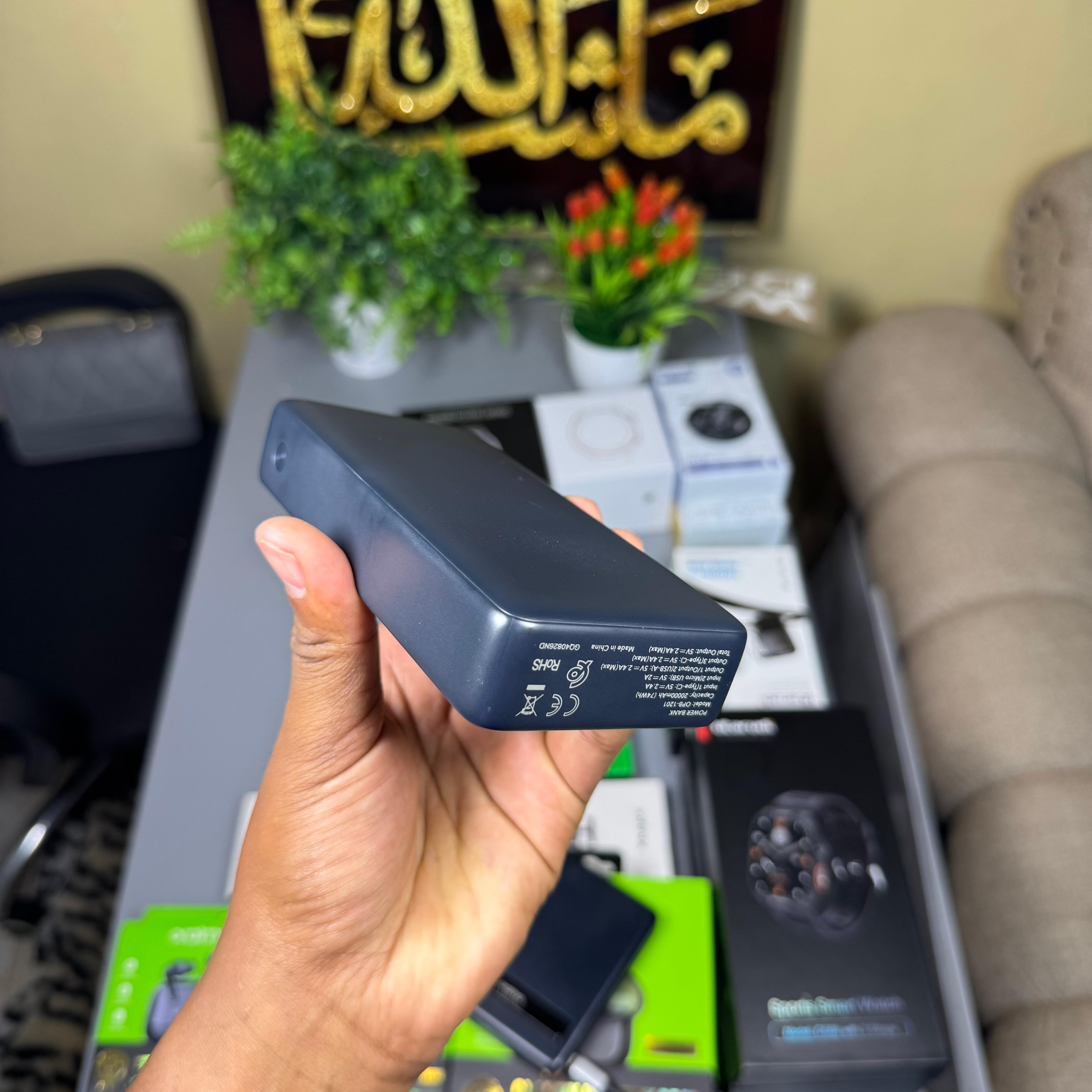 Oraimo Traveler 12 12W 20000mAh type C Powerbank image 4