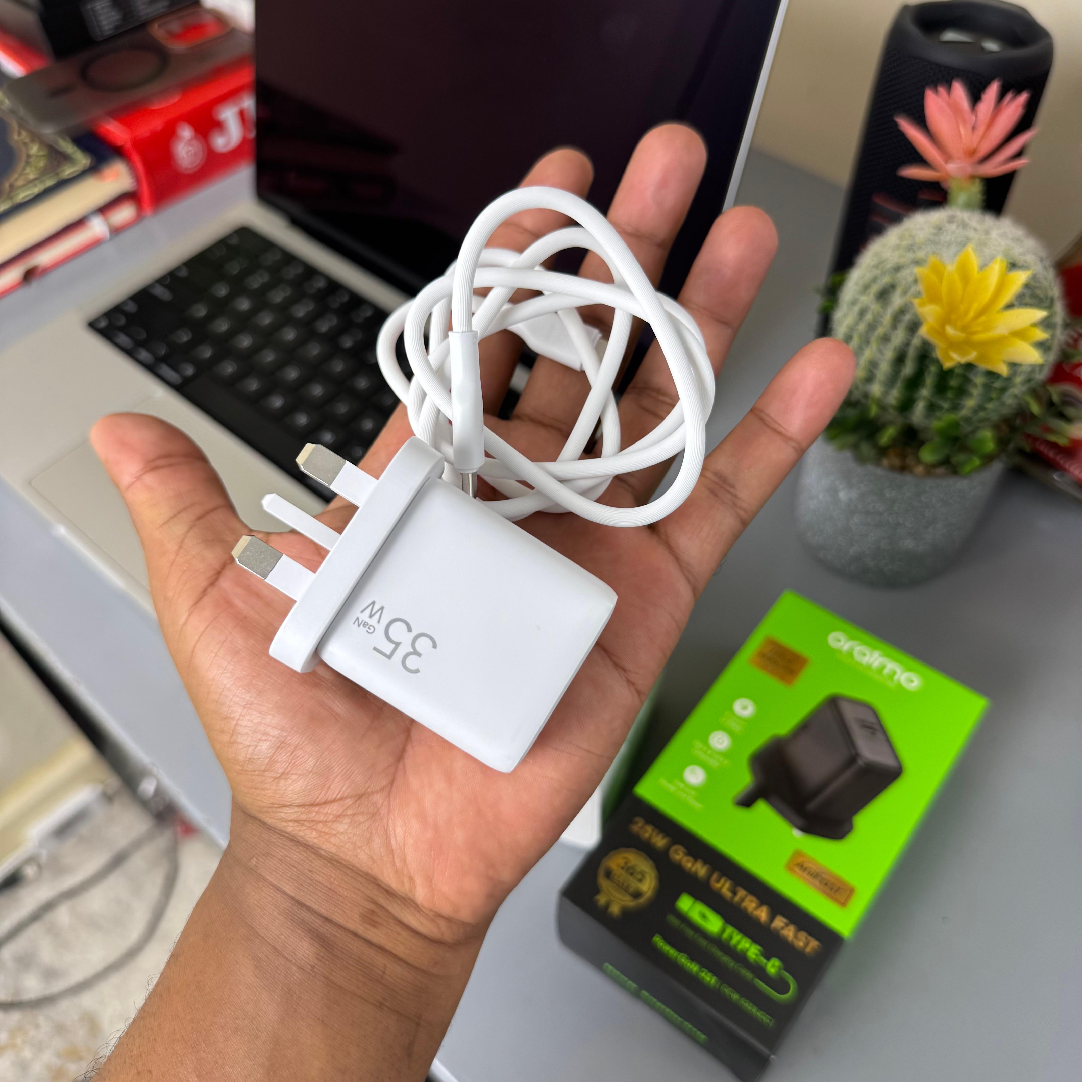 Oraimo PowerGaN 351 + C to C Cable 35W GaN Charger image 2