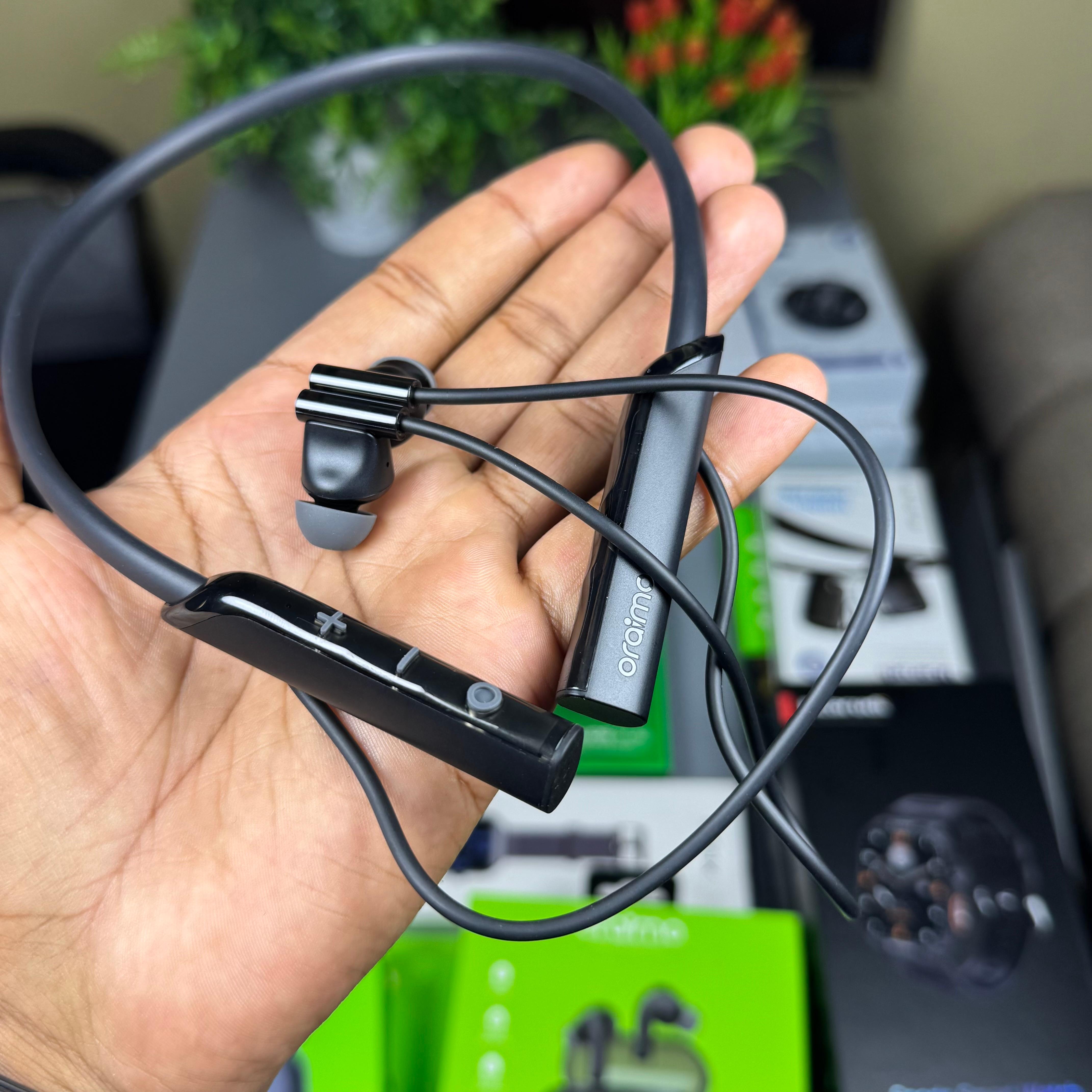 Oraimo Necklace lite 30Hours Playtime Vibrate on calls image 2