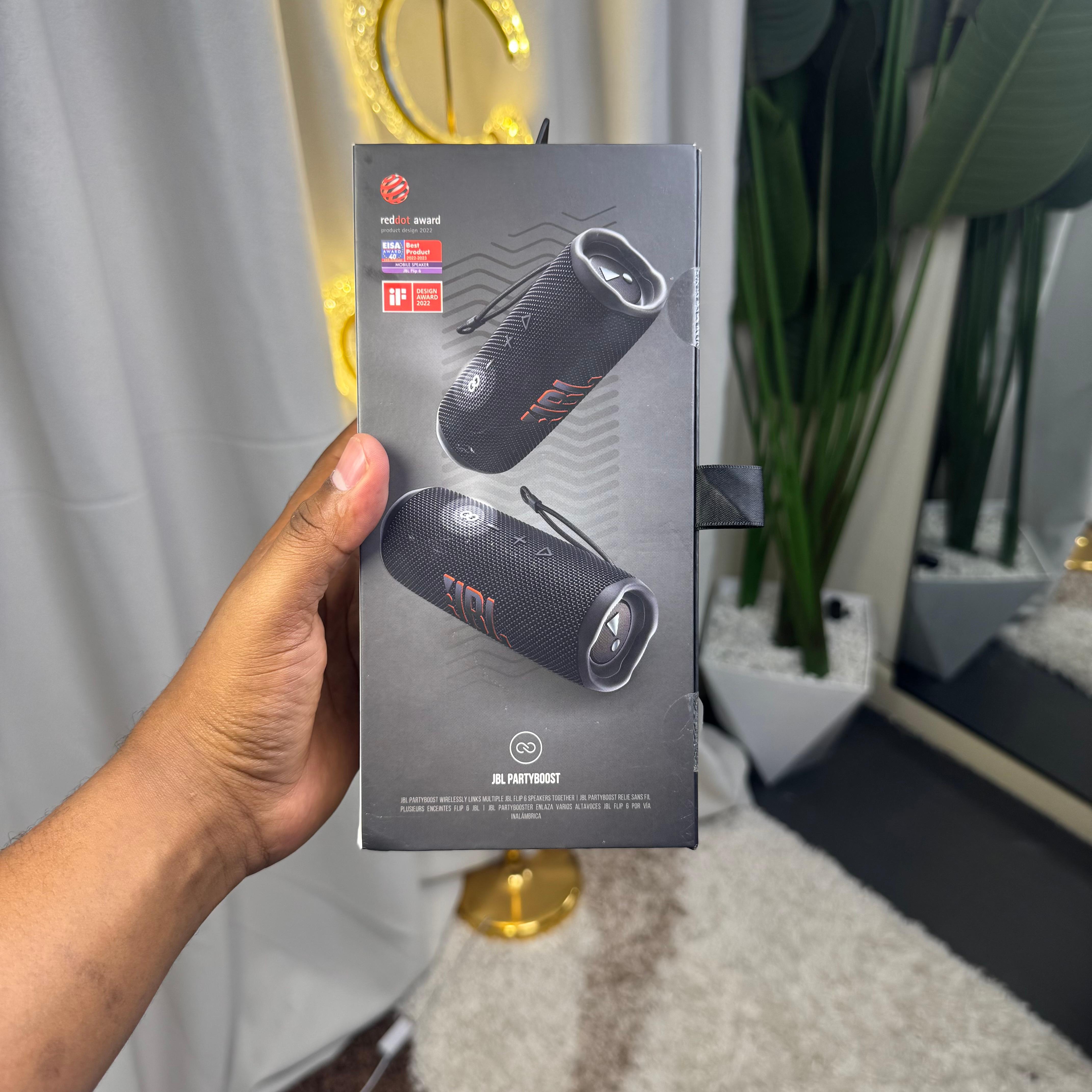 JBL FLIP 6 Powerful Portable Bluetooth Speaker image 4