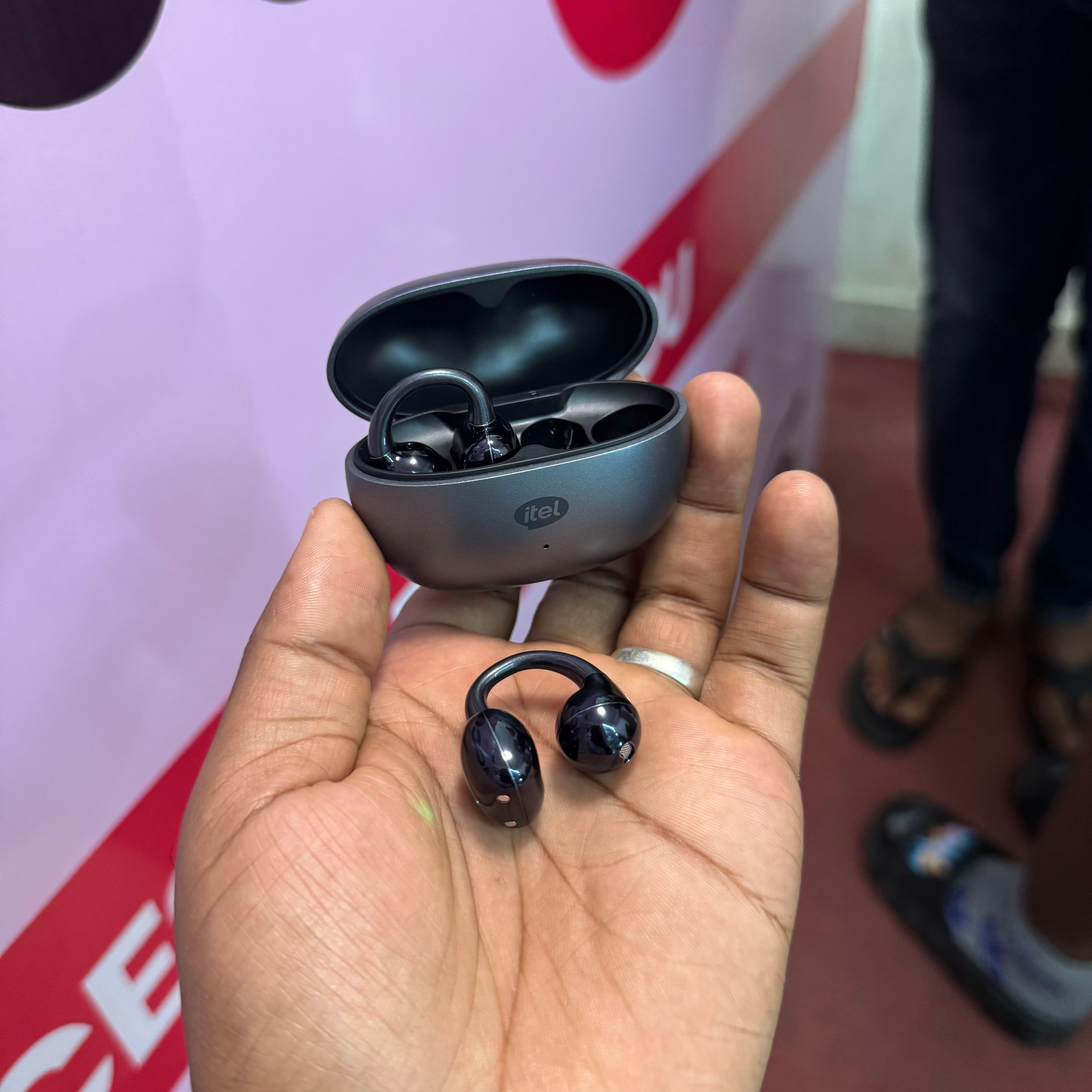Itel BudsFit 5 Clip on Earbuds image 2