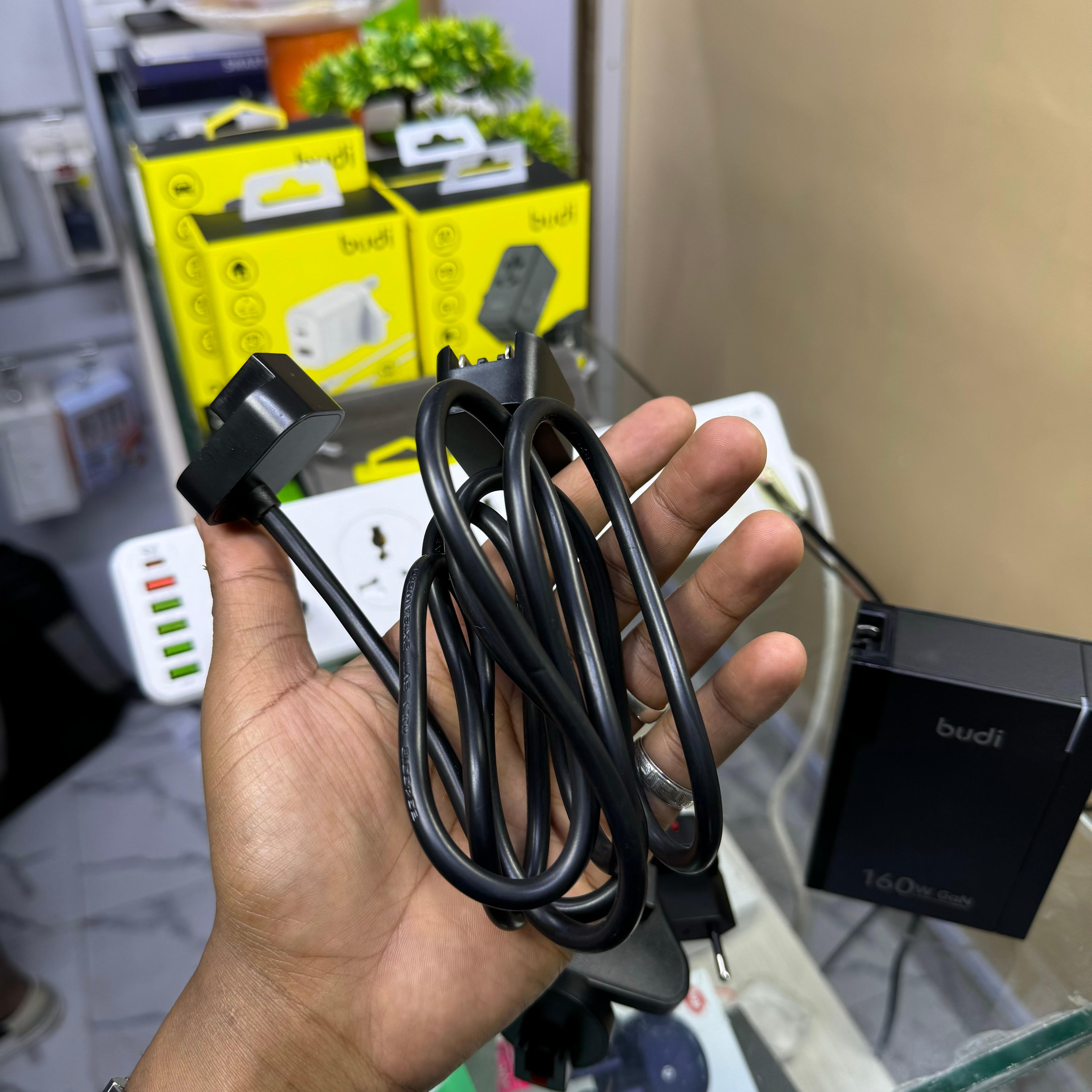 Budi 160W 6 Ports Global Super fast charger image 5