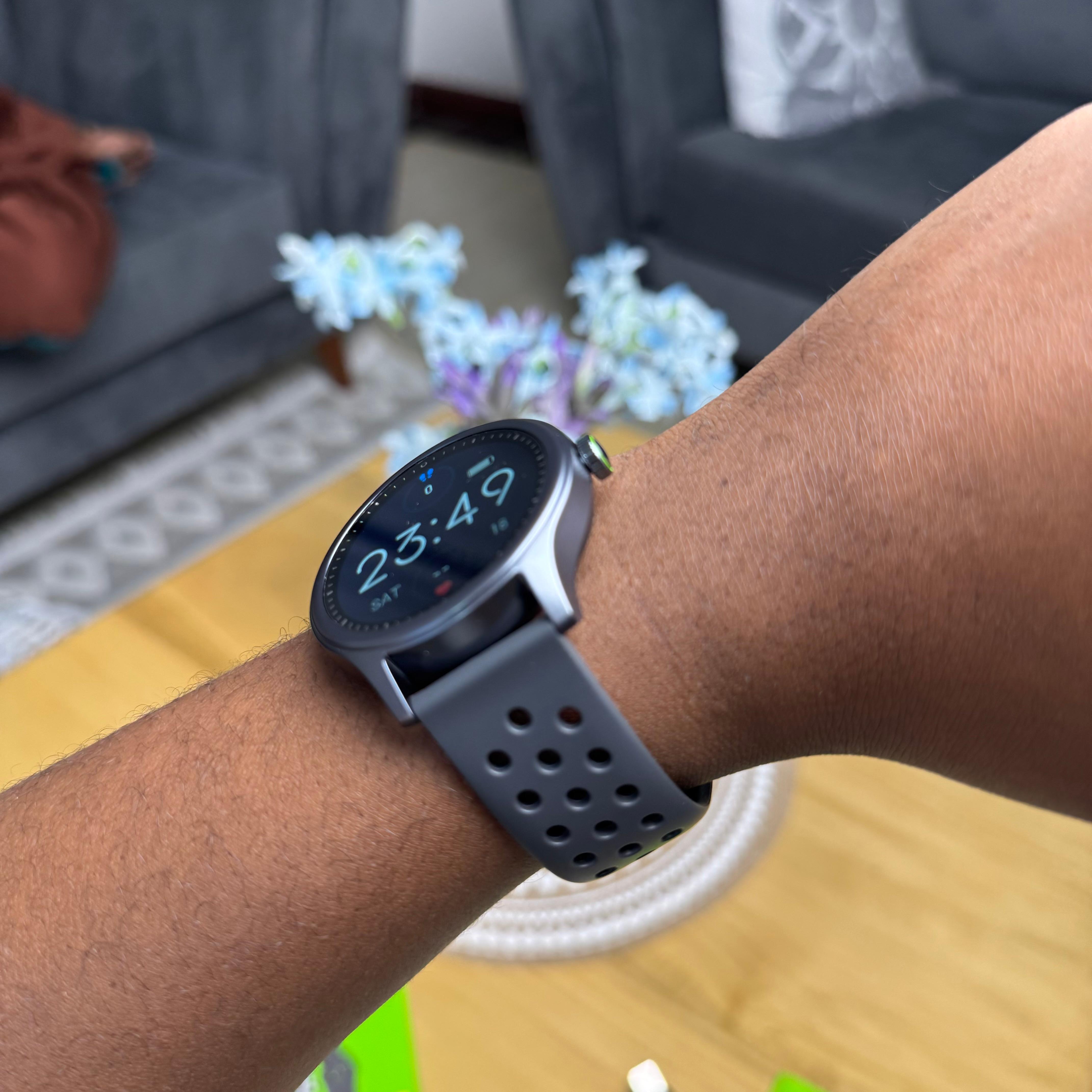 Oraimo Watch 6R Round Display Smartwatch image 7