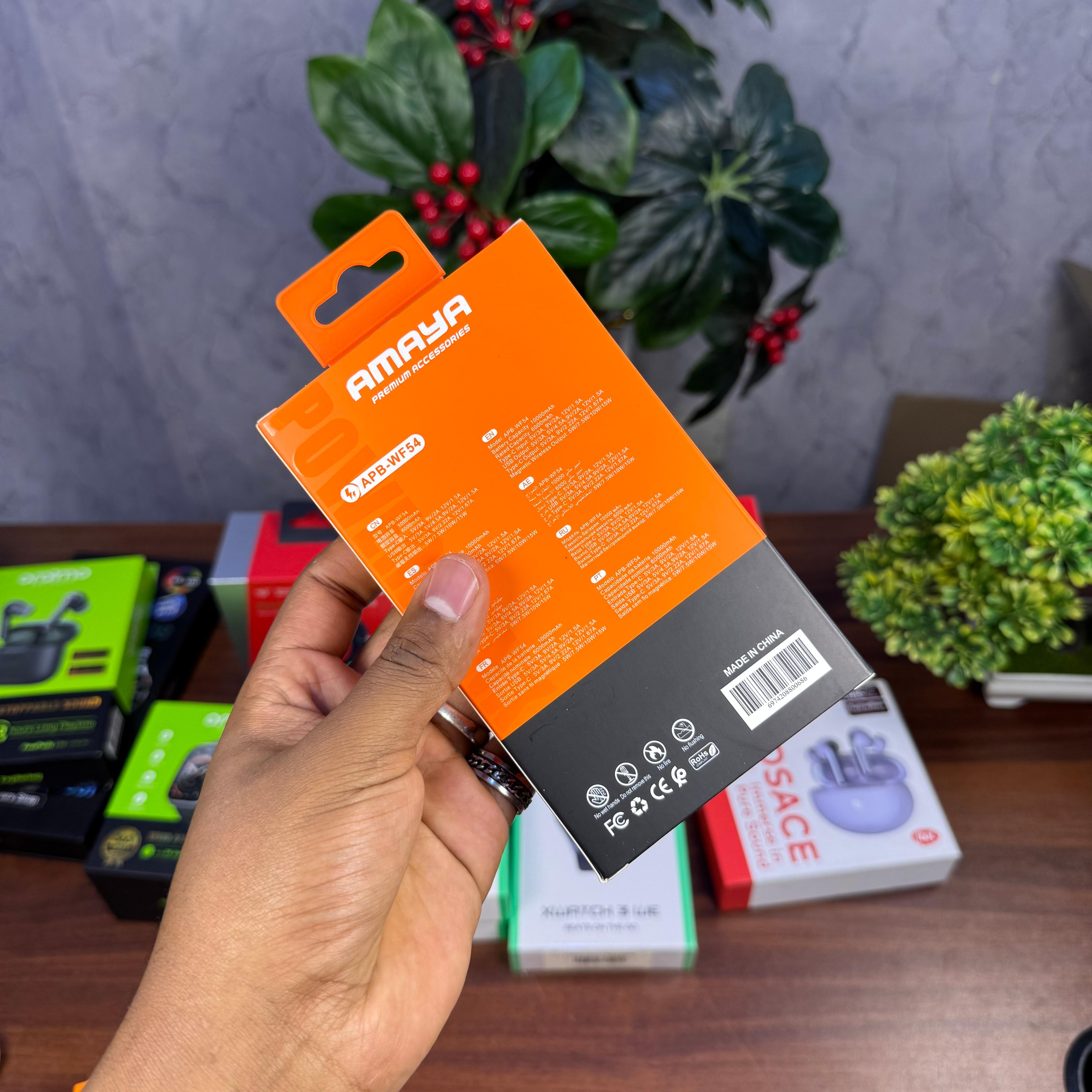 Amaya 10000mAh Magnetic Wireless Powerbank image 4