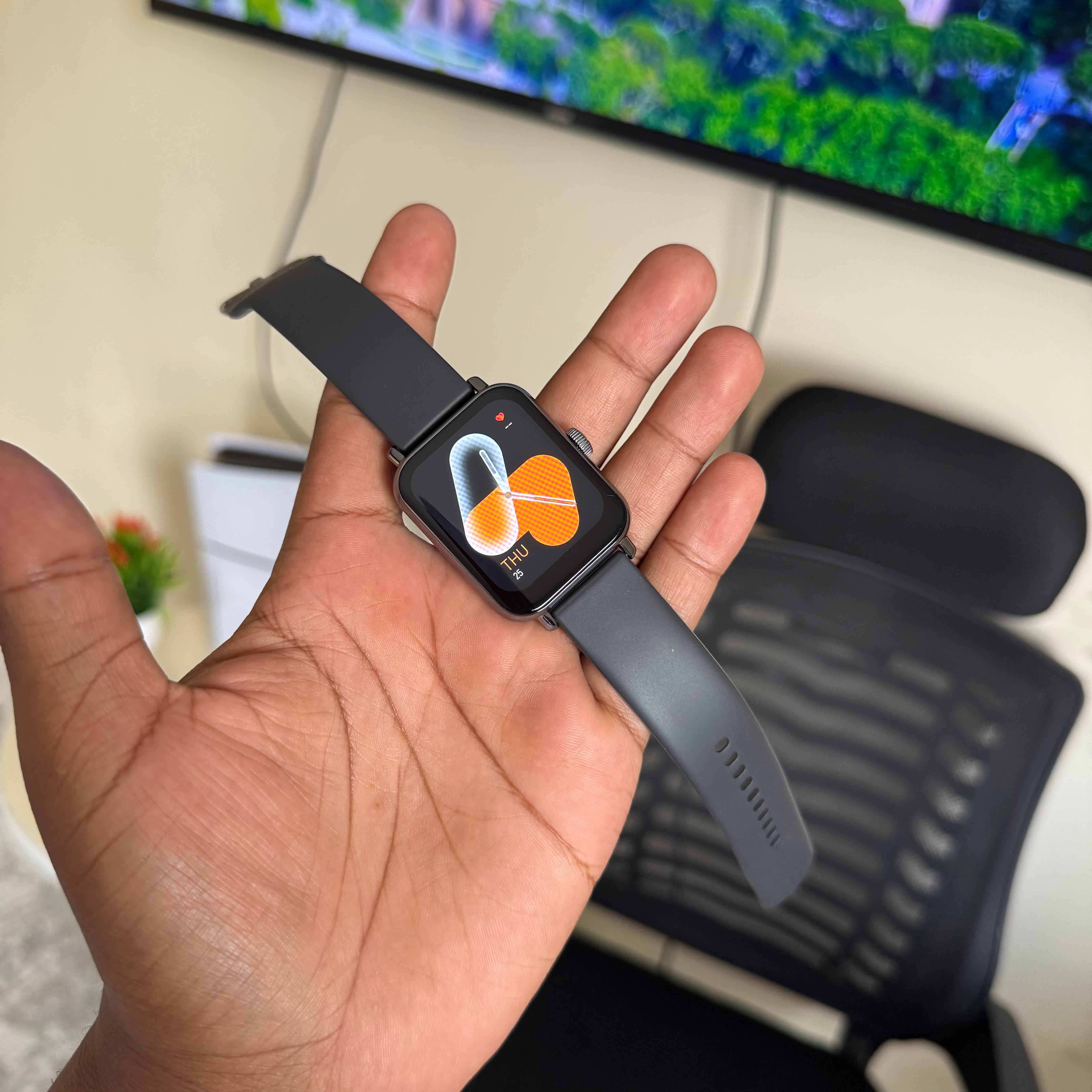 Oraimo Watch 6 Pro with Small 1.69 Hd Curved Display and Mettalic shinny body image 4