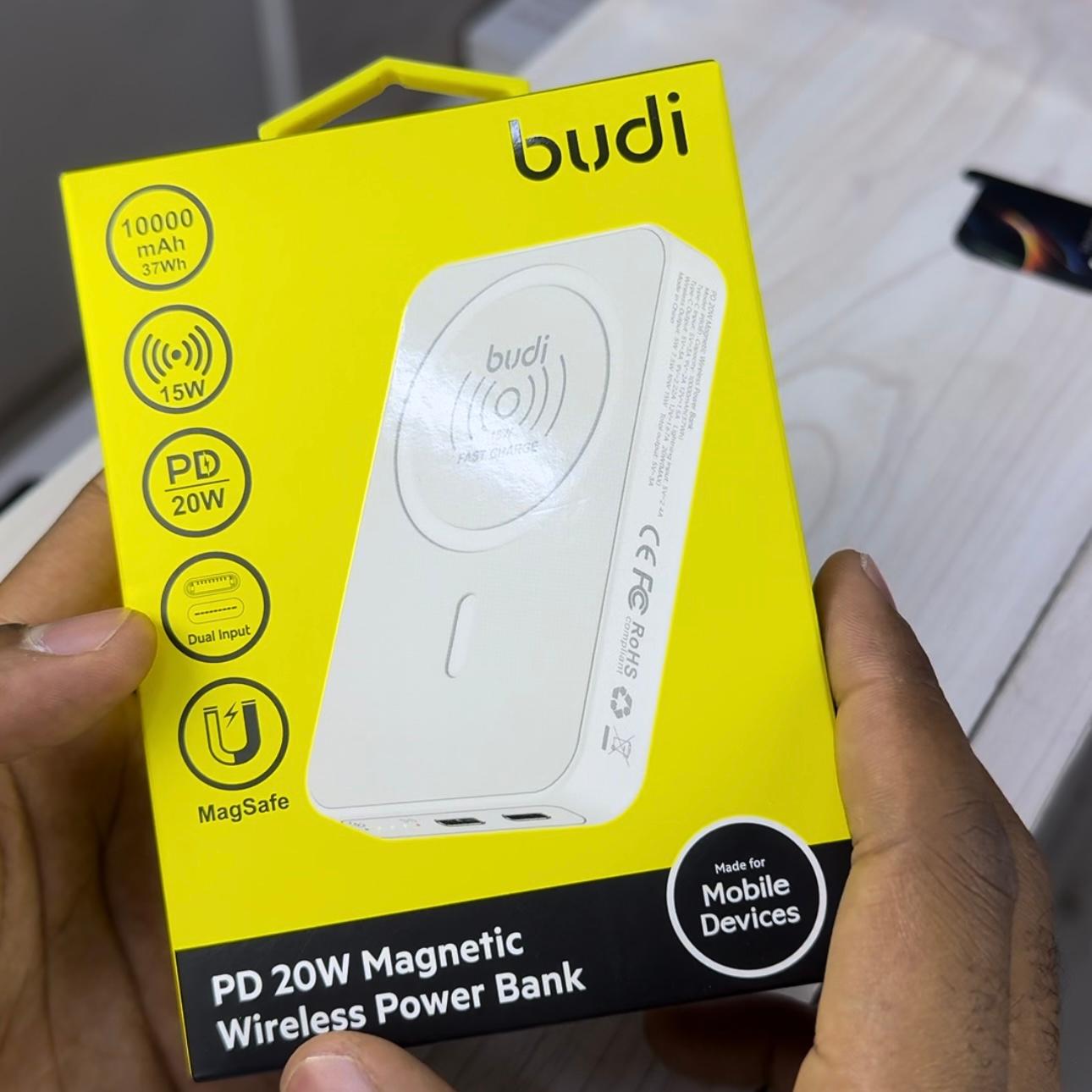 Budi 10000mAh magnetic wireless powerbank image 6