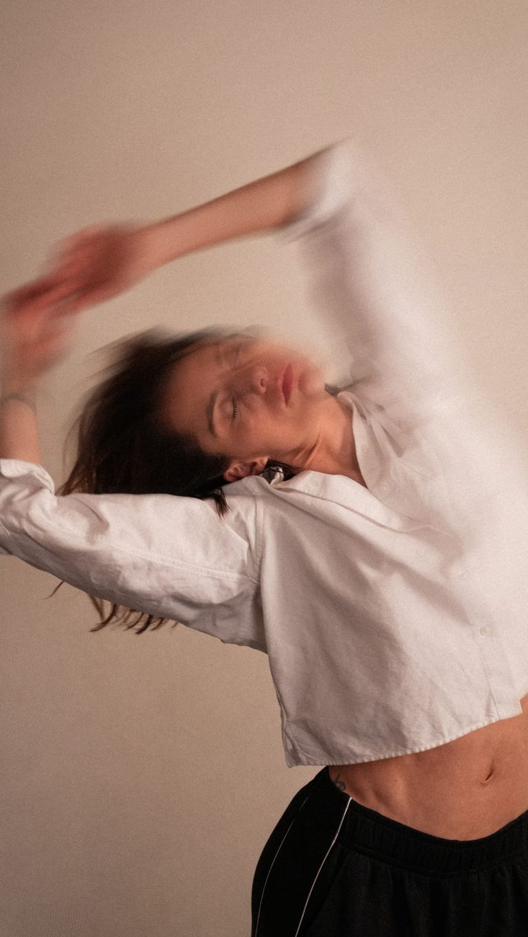 Séance de breathwork et respiration consciente, cabinet de Daphné Lachavanne à Paris 7e
