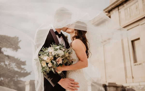 Cérémonie de mariage dans un lieu d'Île-de-France