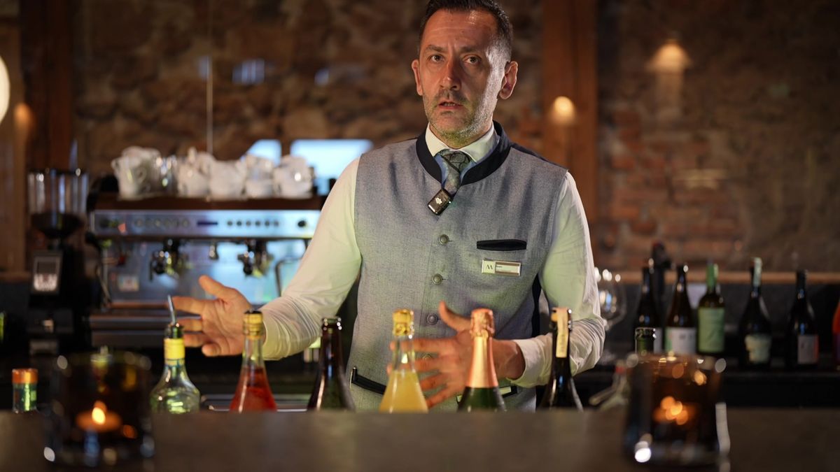 Ioan Olimpiu Lazar, chef de rang at Mount Med, presenting alcohol-free cocktails