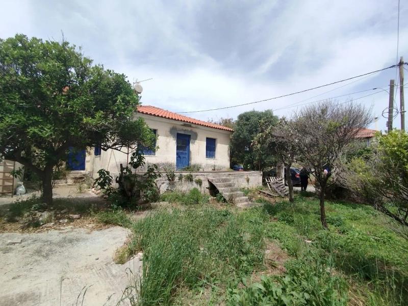 Traditionelles älteres Haus zum verkaufen in Methoni Messenien