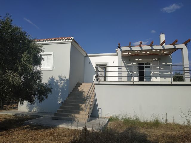 Ενοικίαση μονοκατοικίας στην Φοινίκη Μεσσηνίας, φωτογραφία 1 από 8