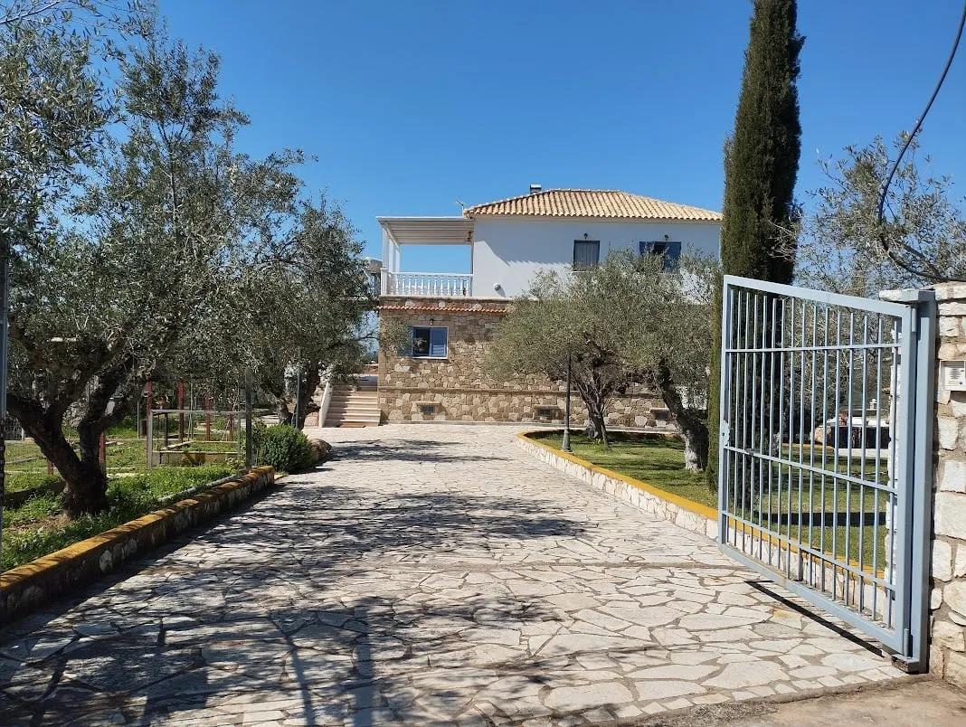 Πώληση μονοκατοικίας στη Χρυσή Ακτή Τραγάνας