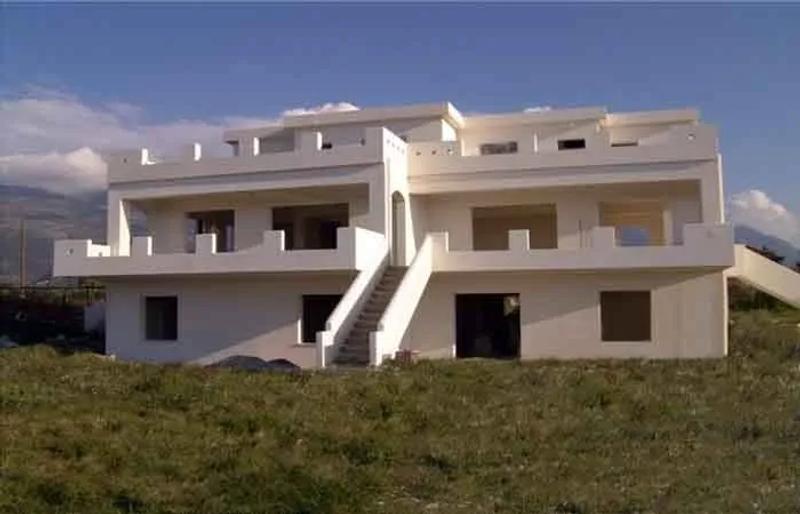 Einfamilienhaus zum verkaufen in Terpsithea Kyparrisia Messinia