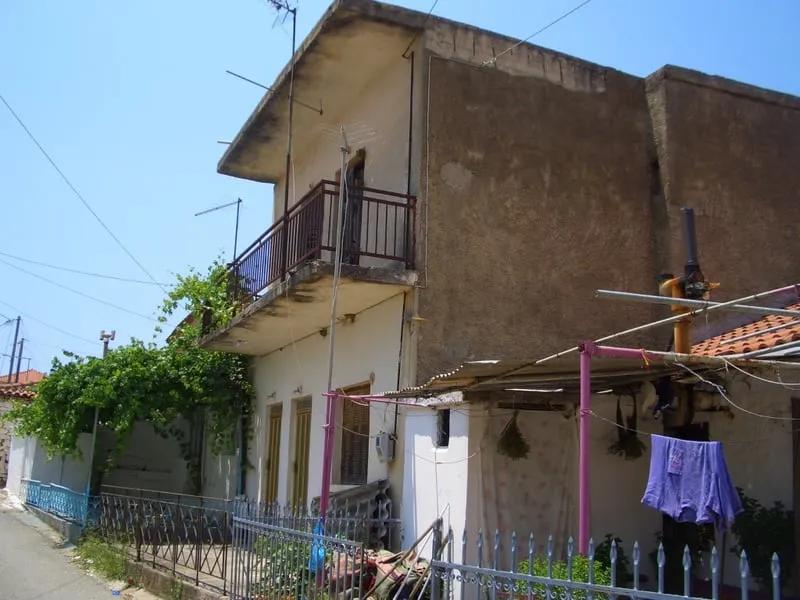 Sale of an old traditional house in Platanos Messinia