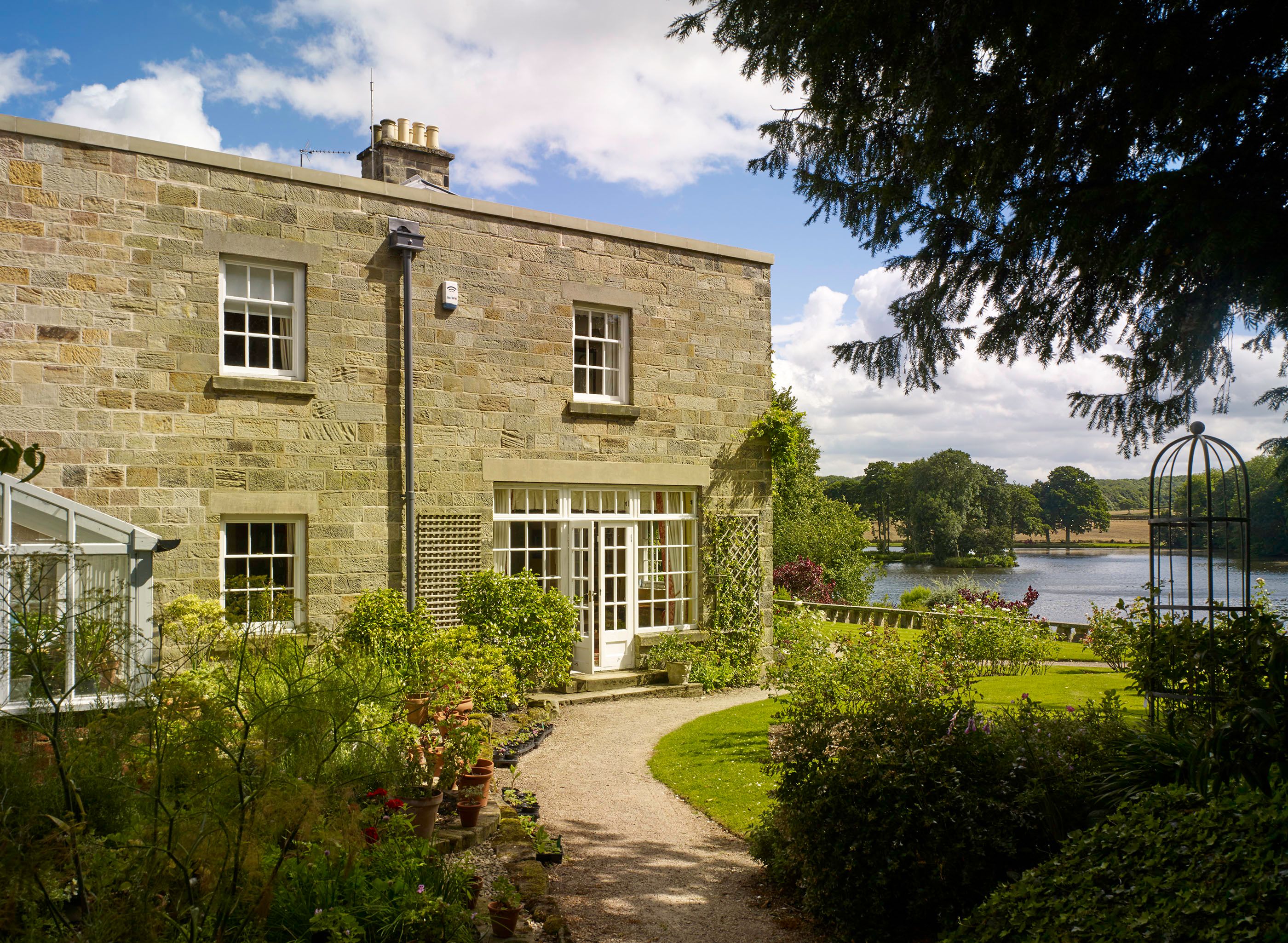 Alteration & extension to a Grade II House, Derbyshire