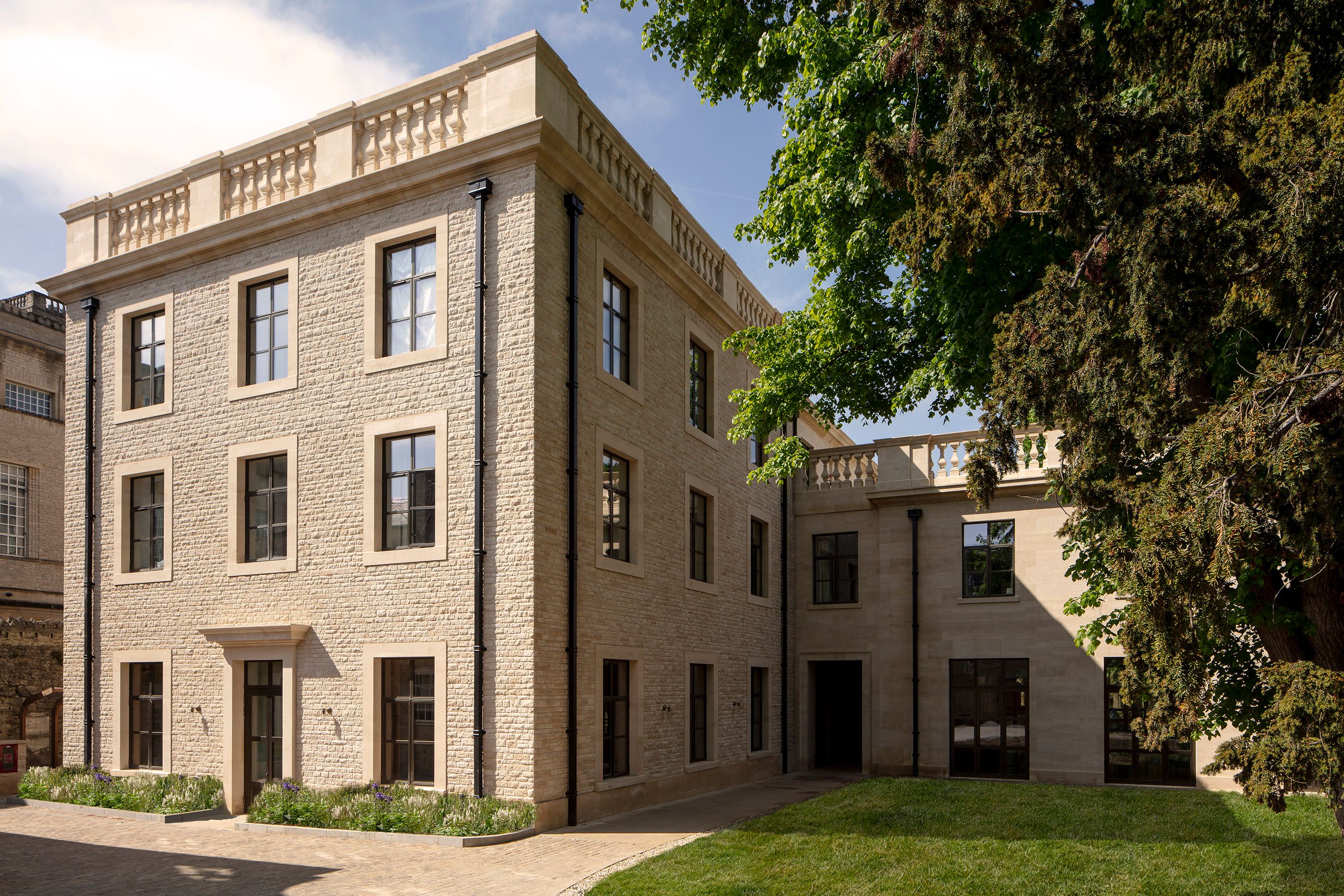 Rubblestone facade 
