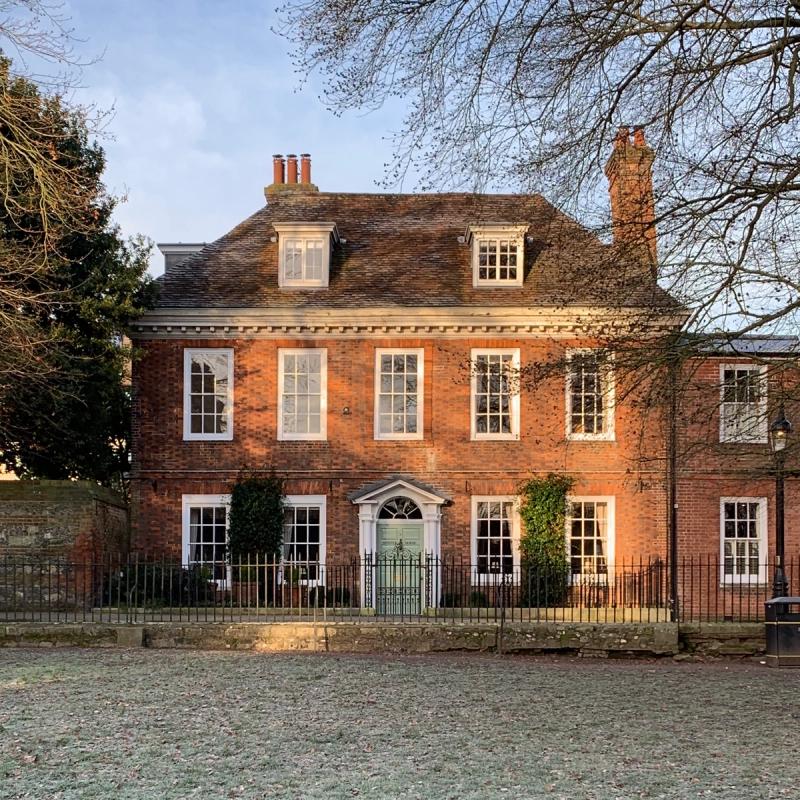 Dating from the early 18th century this listed house, overlooks the medieval cathedral in Winchester