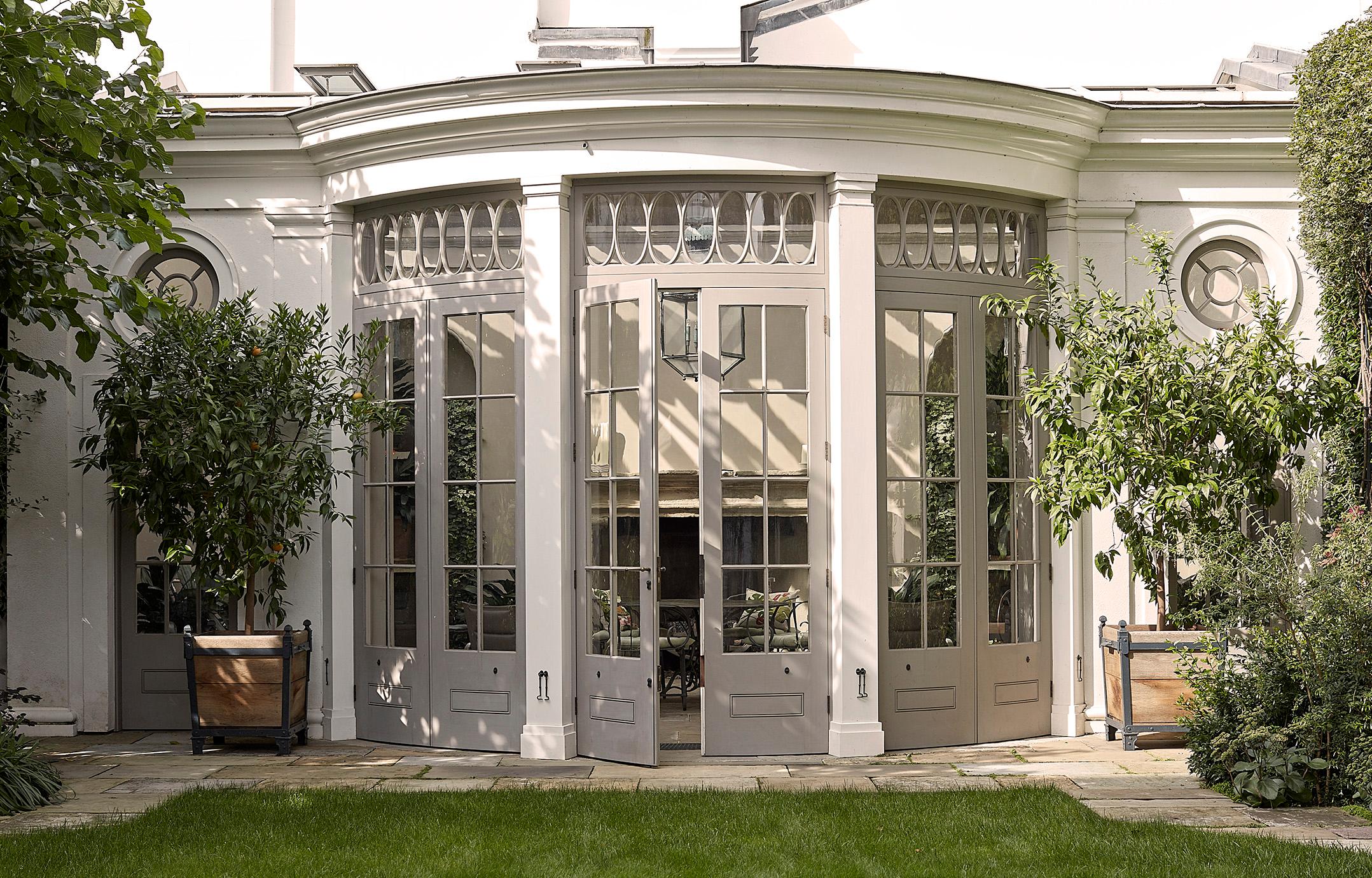 A restored mid-19th century regency London townhouse