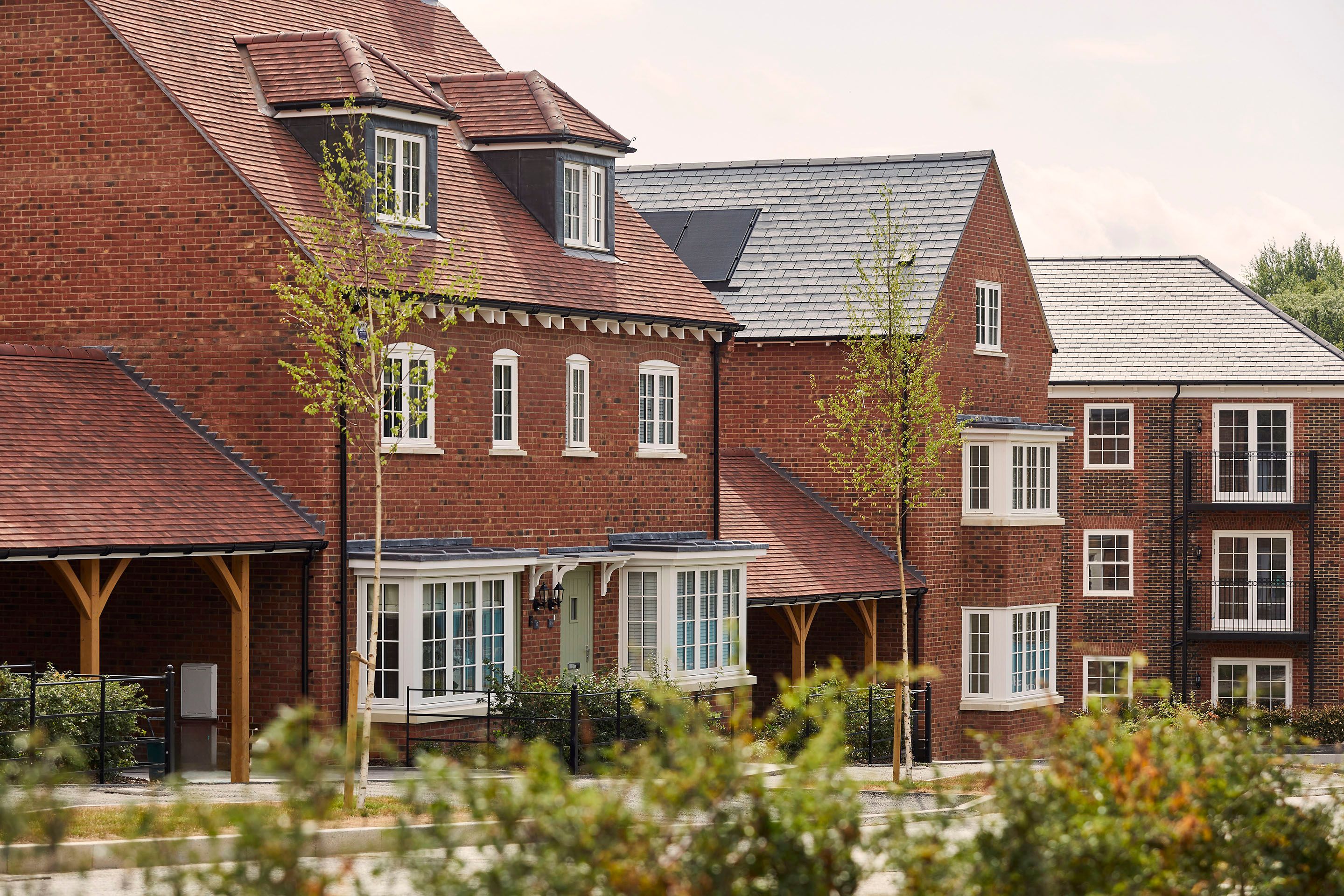 Street of new homes within Burghfield Common 