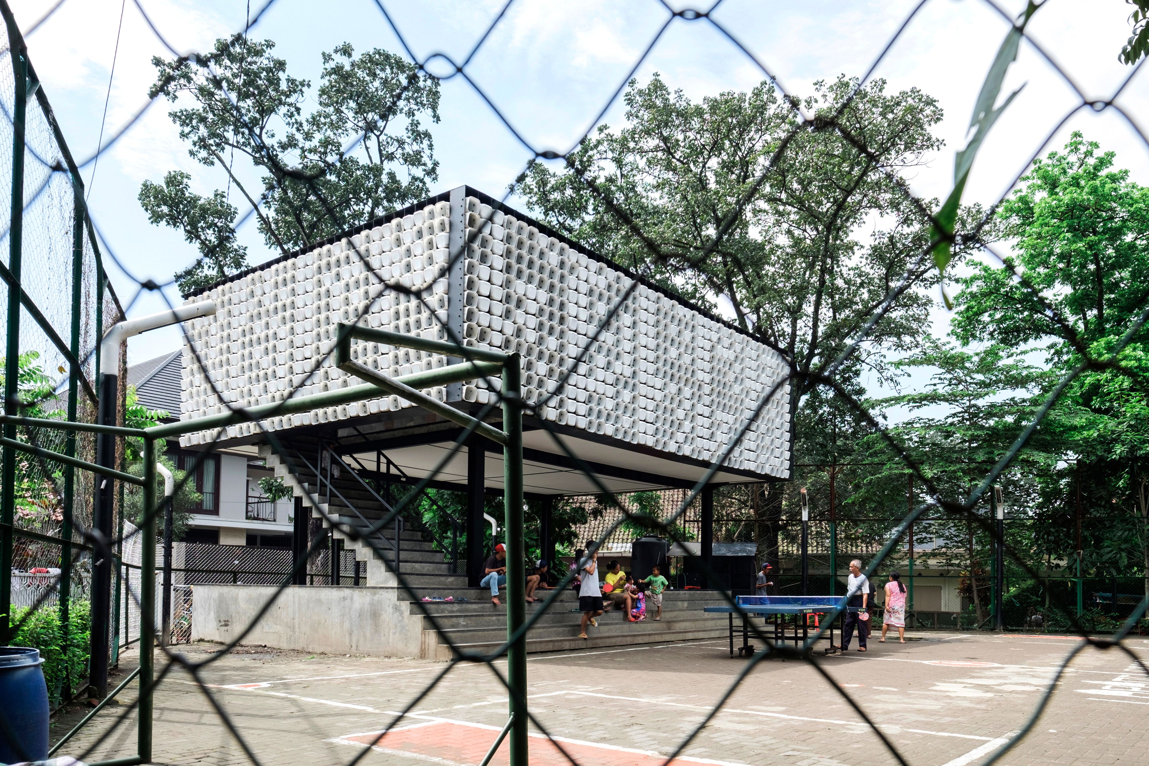 Microlibraries: A Strategic Response to Scarcity