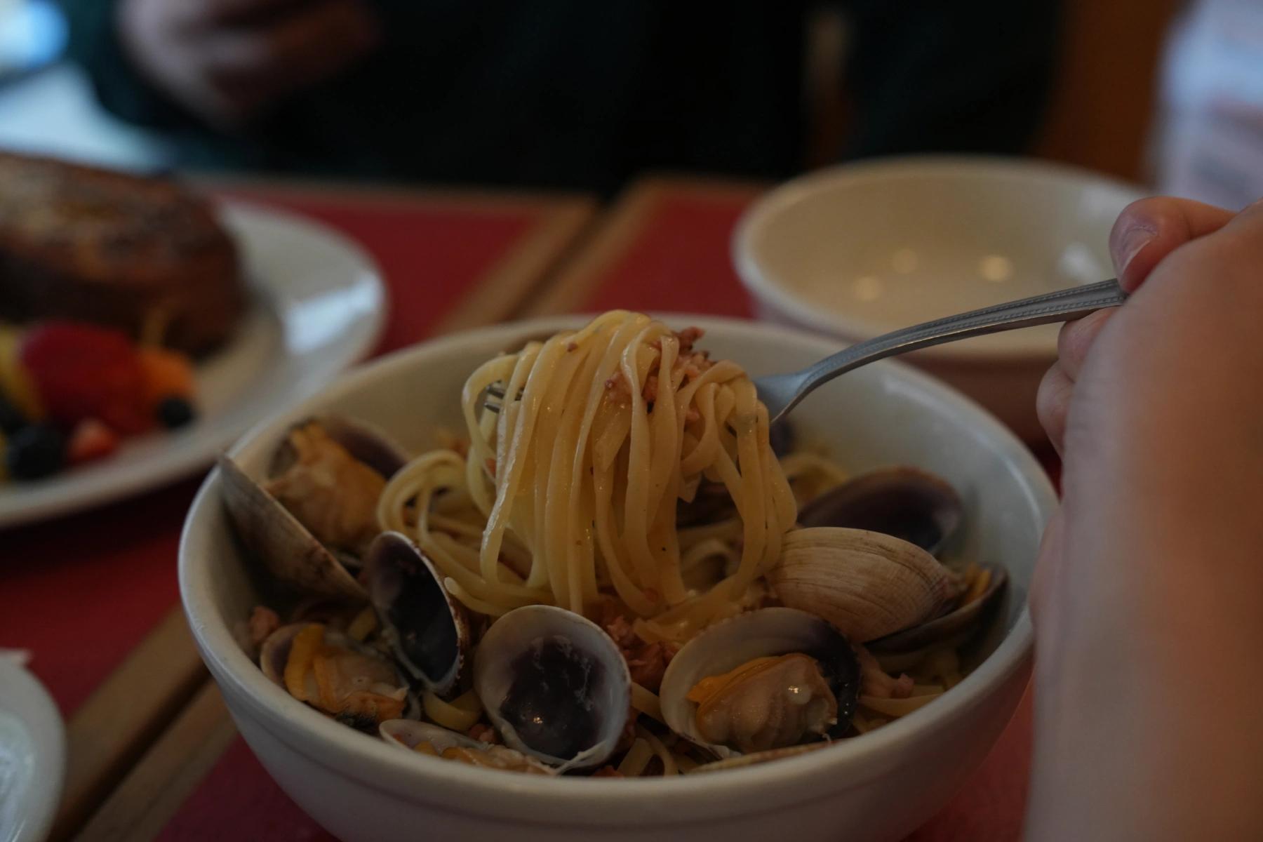 holding Linguini Fini Pasta