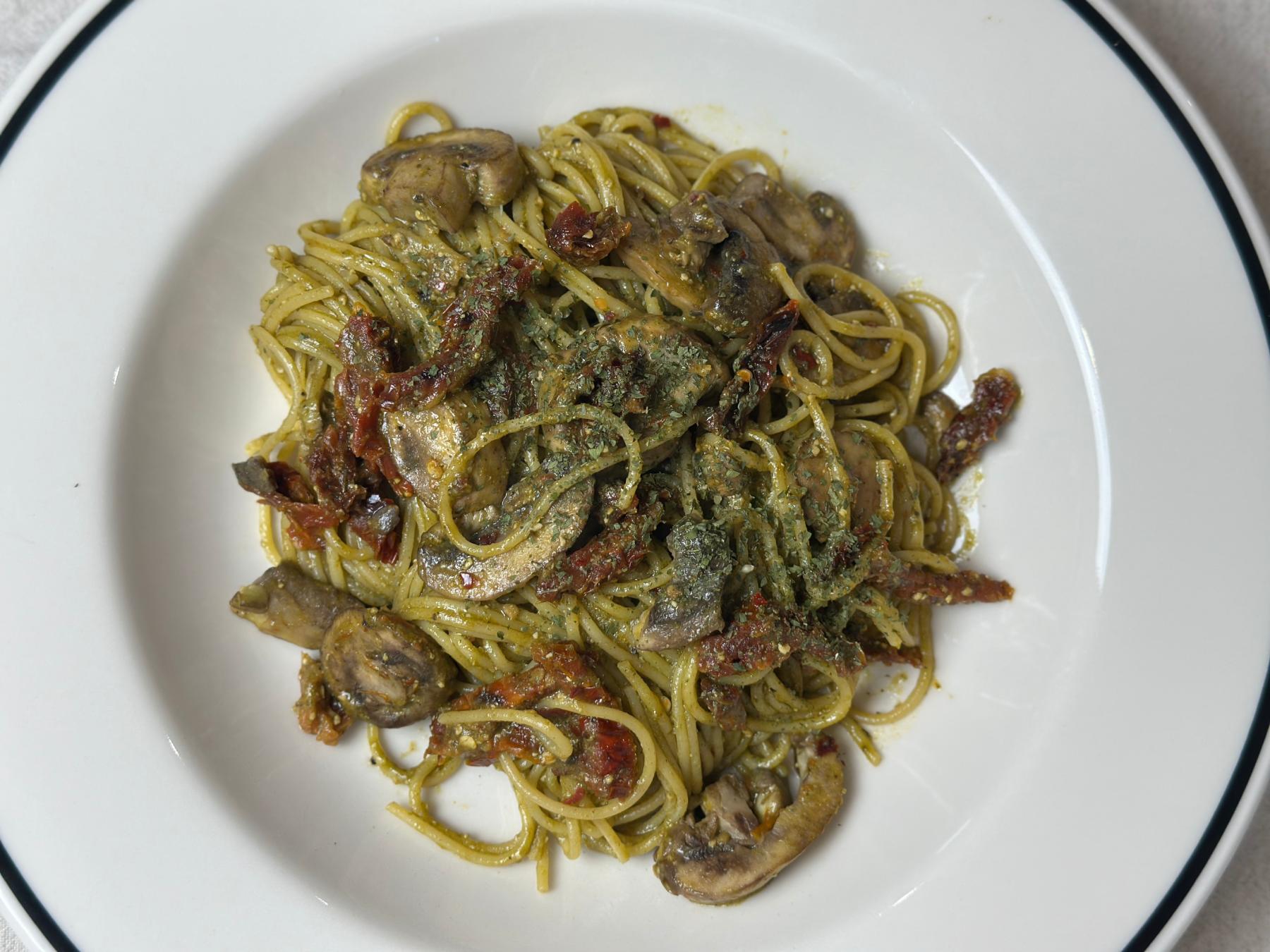 basil pesto mushroom pasta