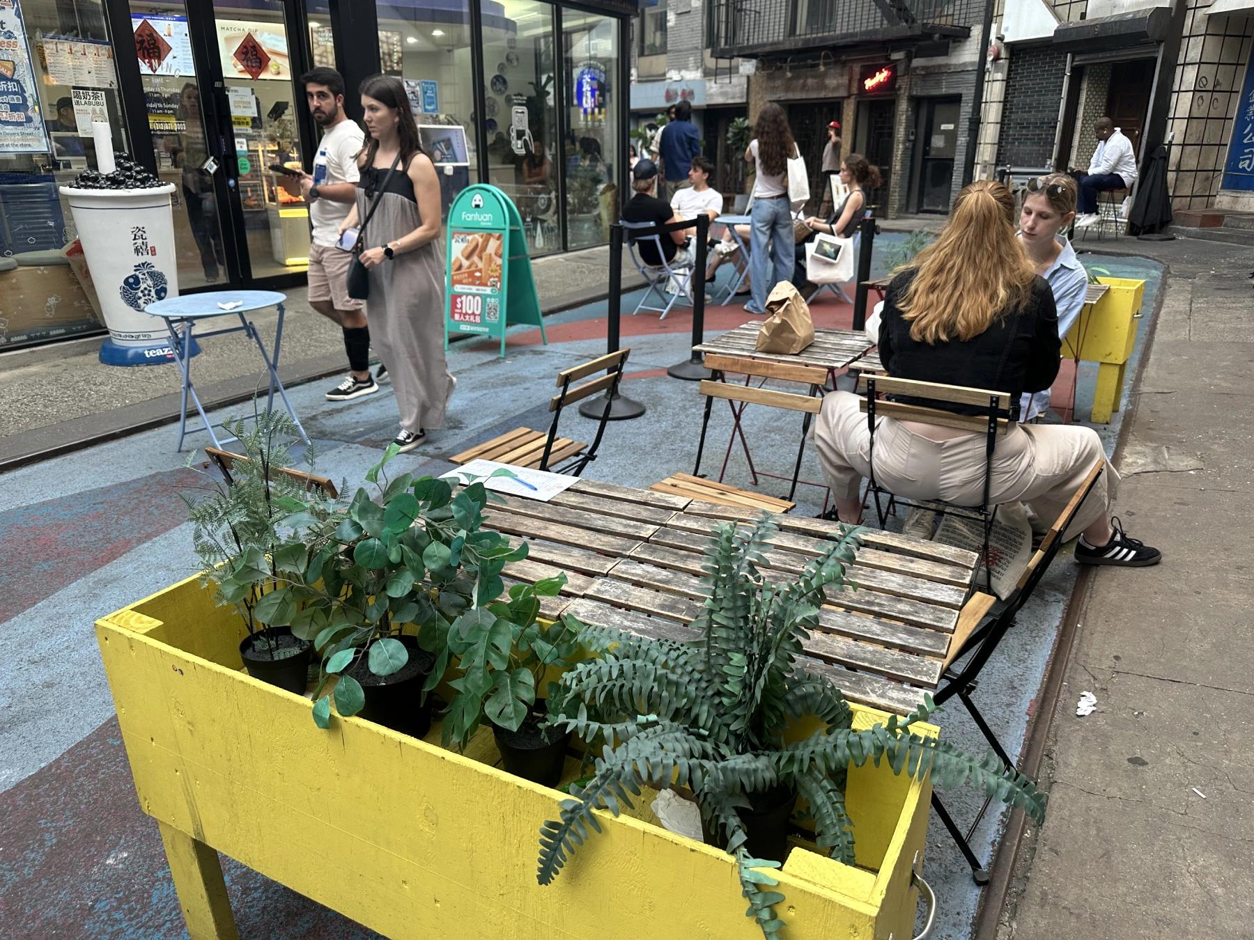outdoor table