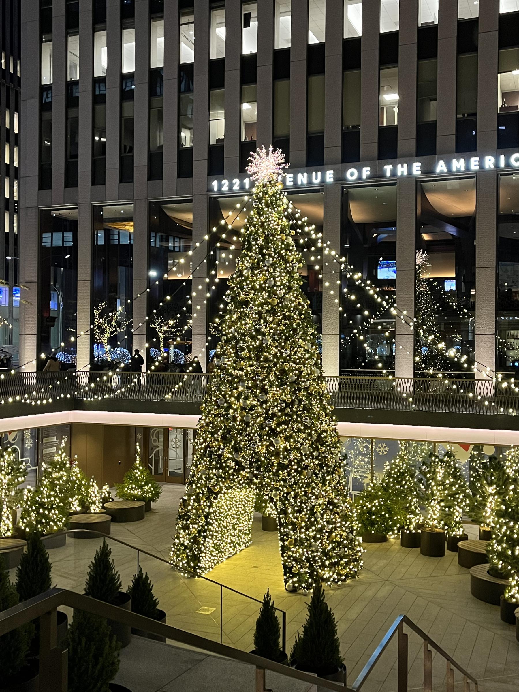 lotte hotel nyc christmas tree