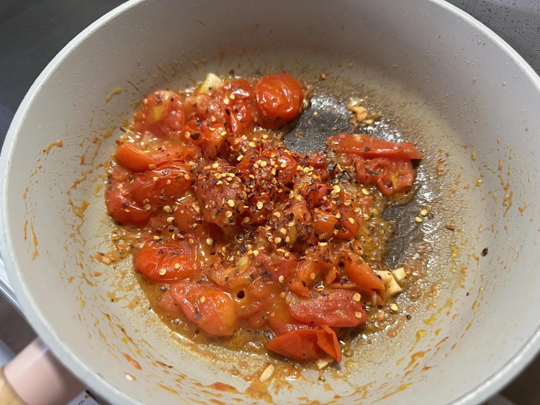 pepper flakes added to the mashed tomatoes