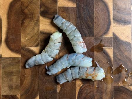 peeled shrimps