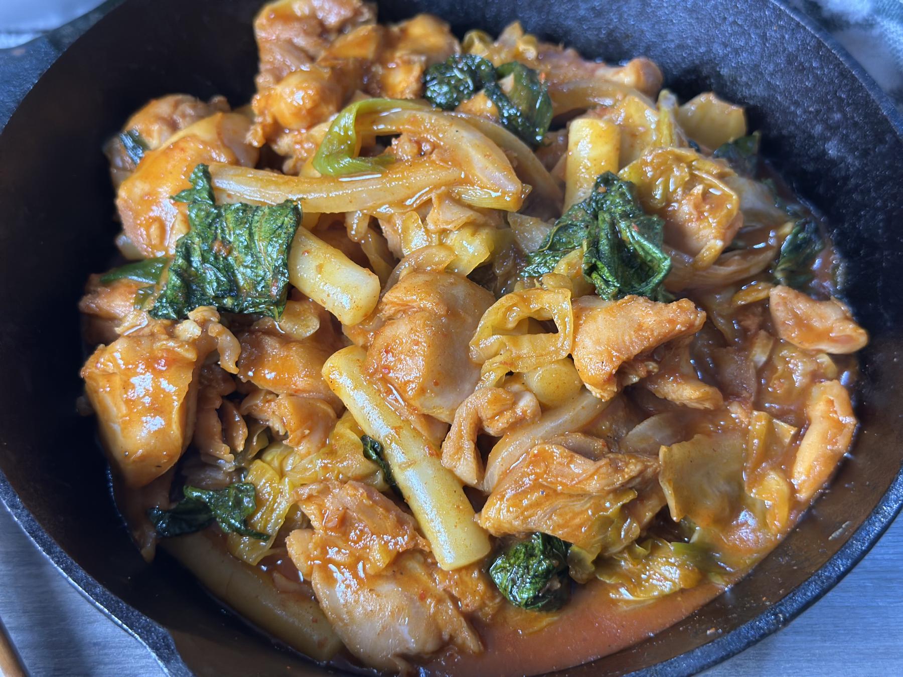 cooked dakgalbi