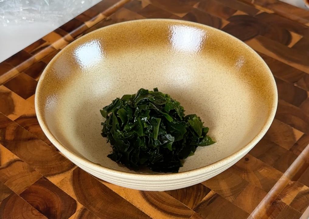 seaweed in the bowl