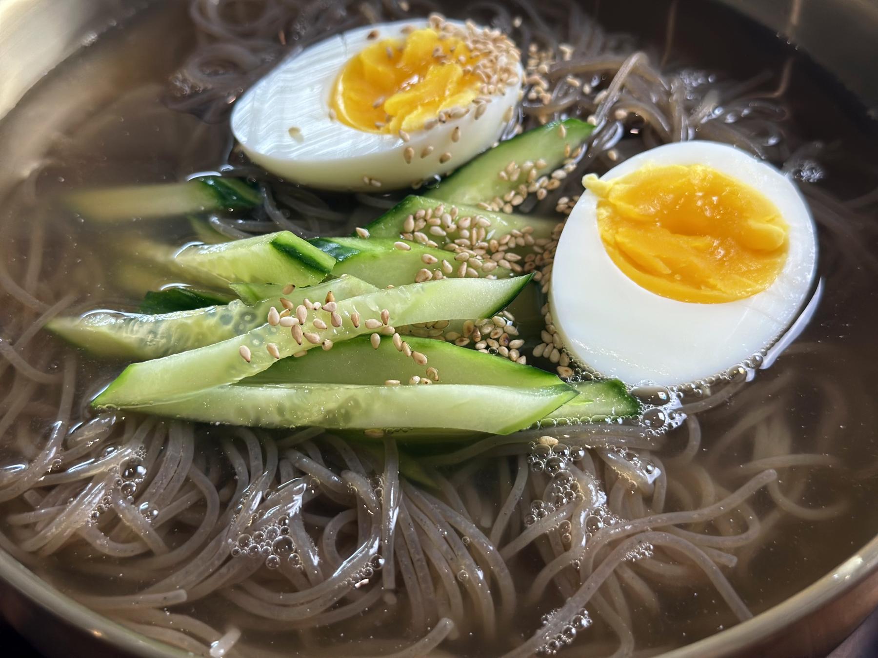 naengmyeon cold noodles