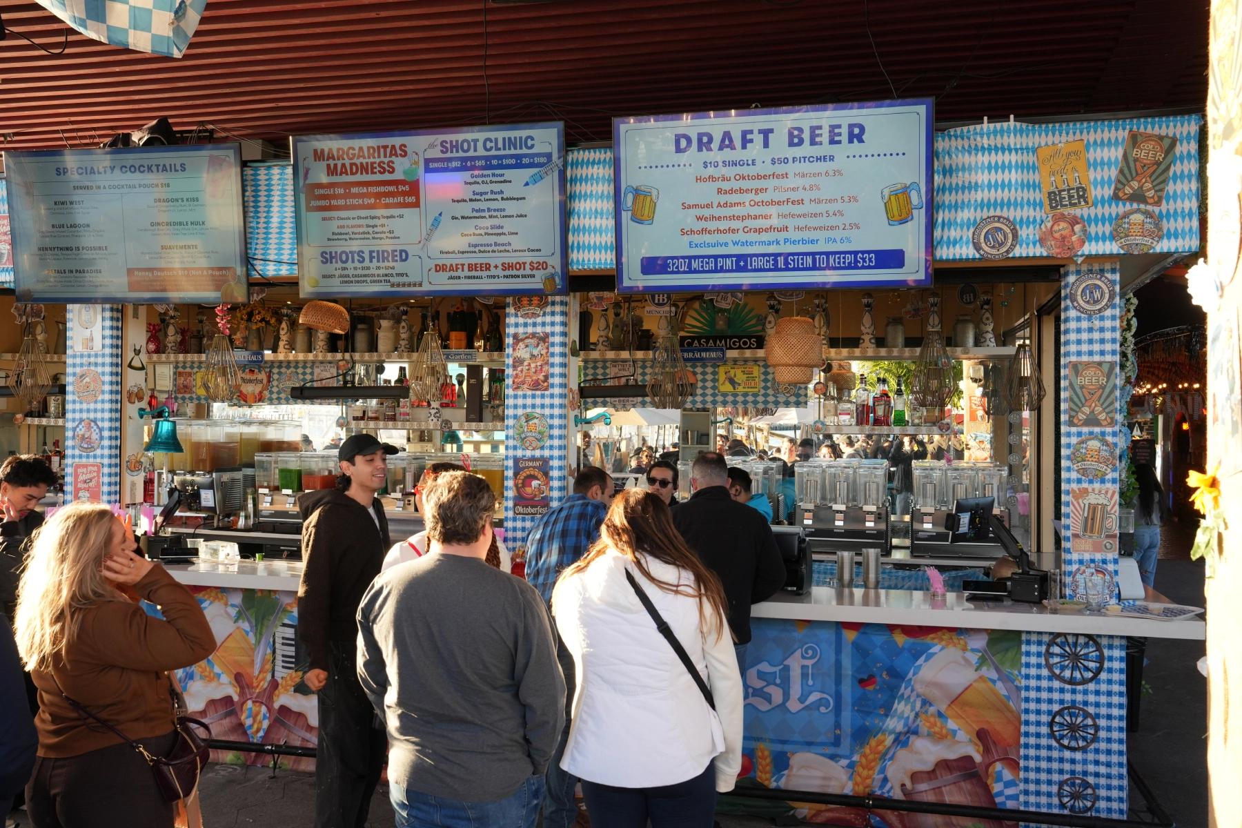 people wwiting for the menu