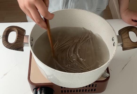 boiling noodles