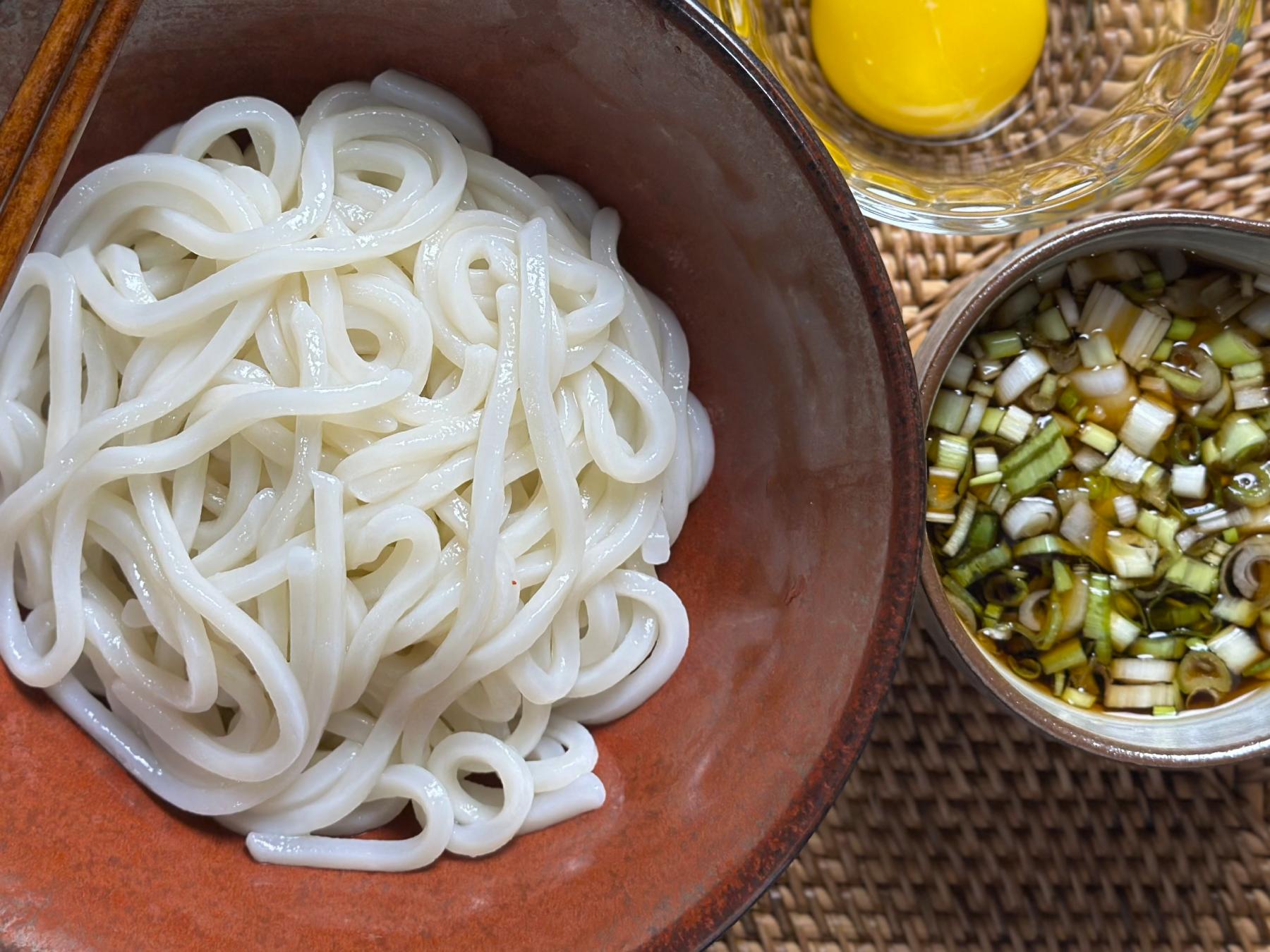 cold udon with tsuyu sauce