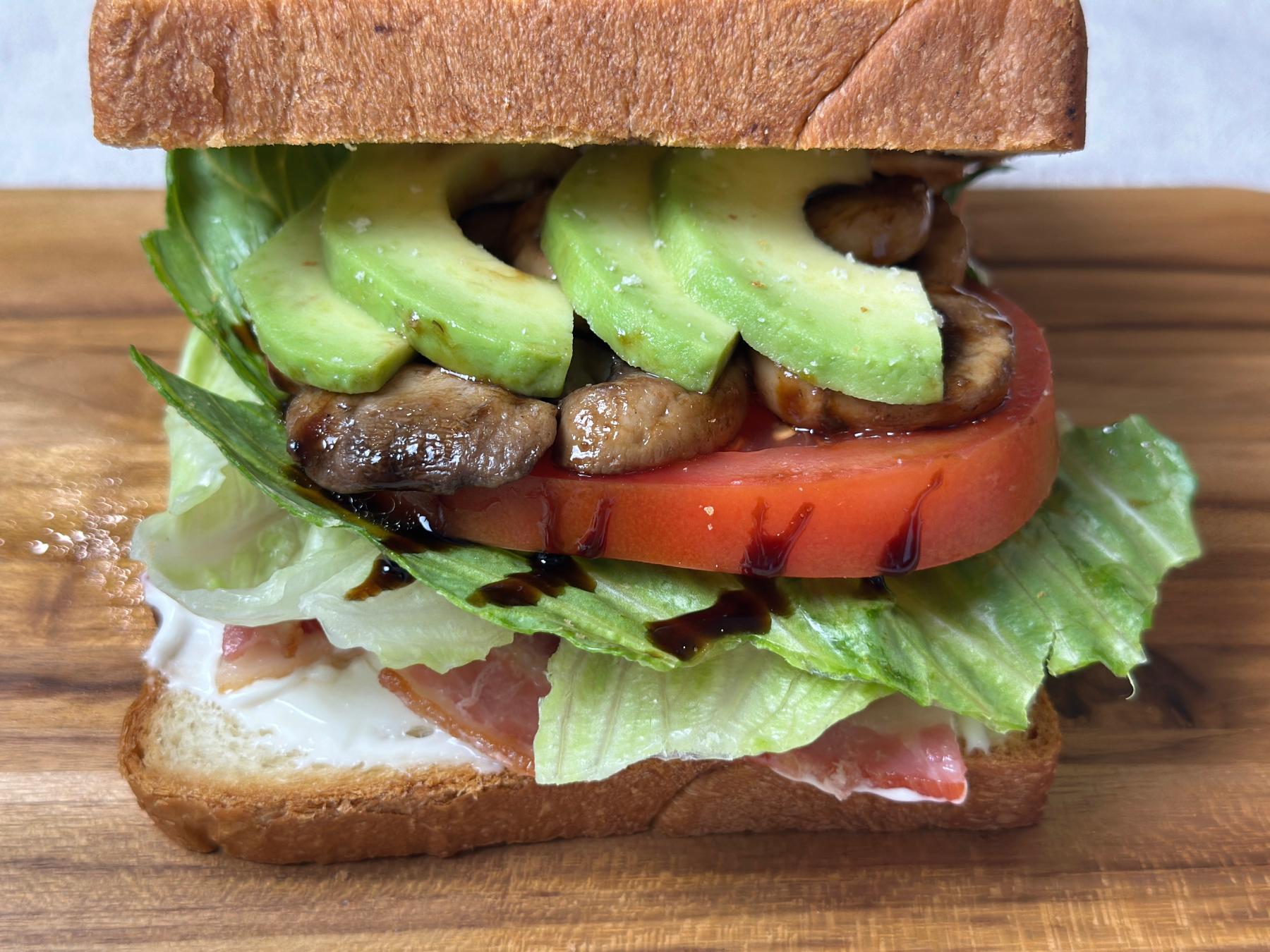 BLT with Mushroom | Food and Spot