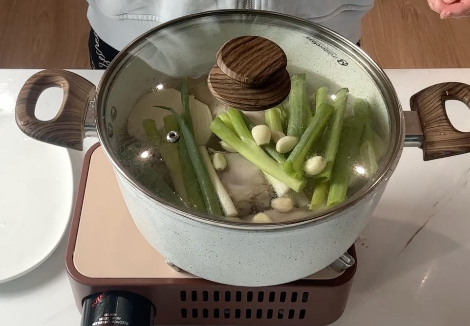 pot top closed and start cooking