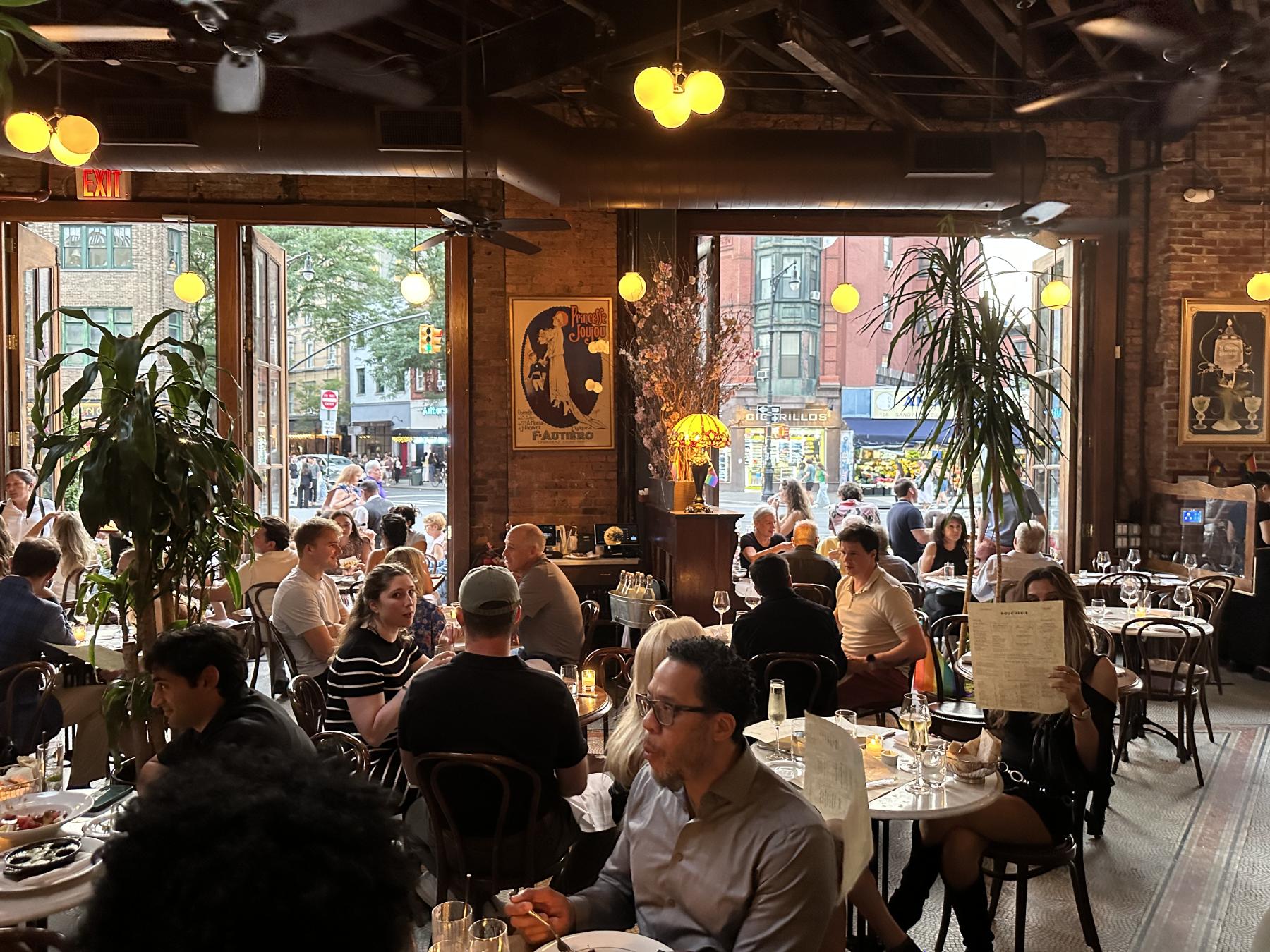 Boucherie West Village location indoor view