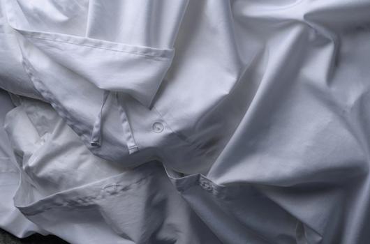 White Duvet Cover with 37.5 Technology and extra ties